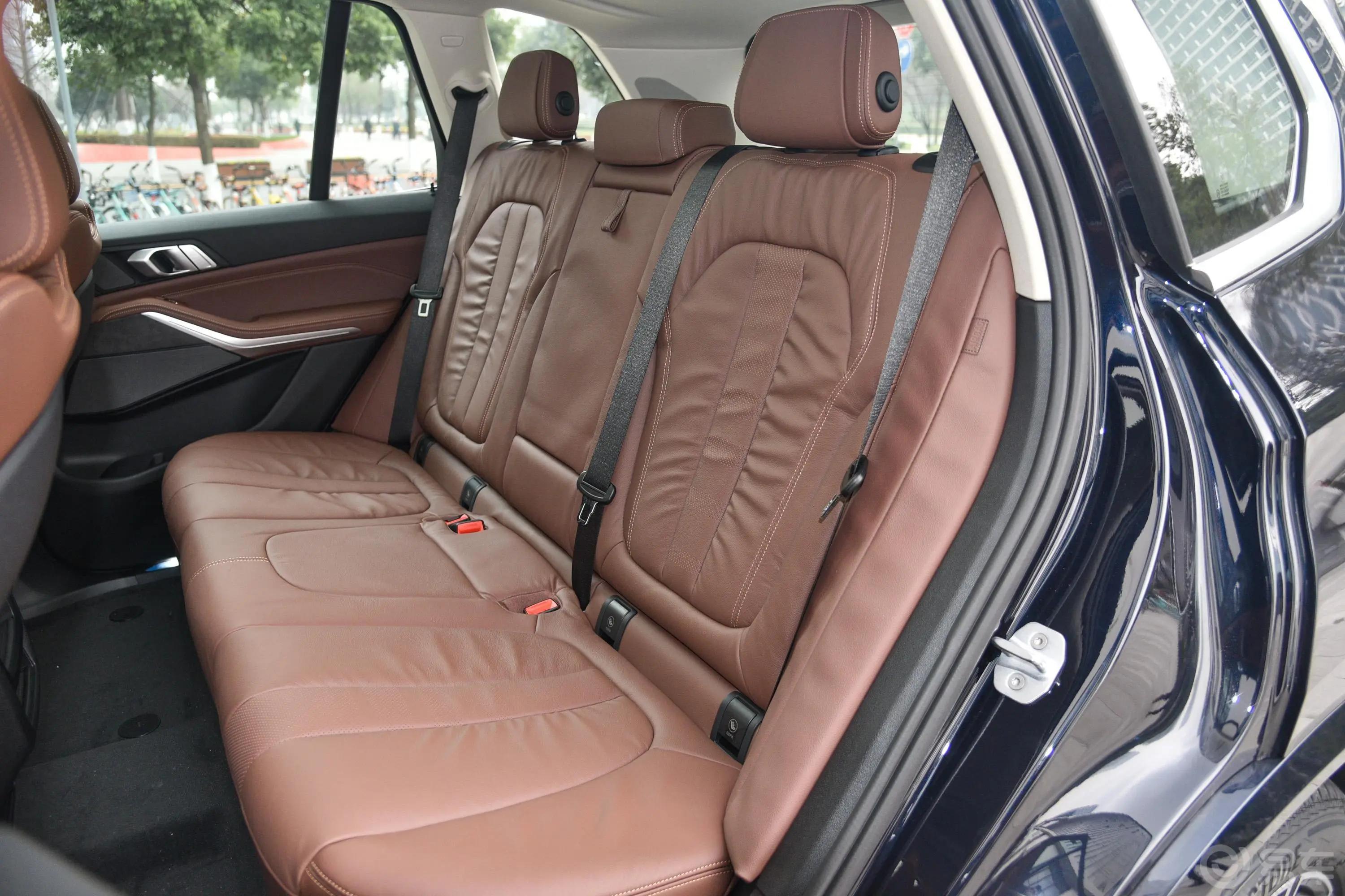 宝马X5(进口)xDrive40i M运动套装后排座椅