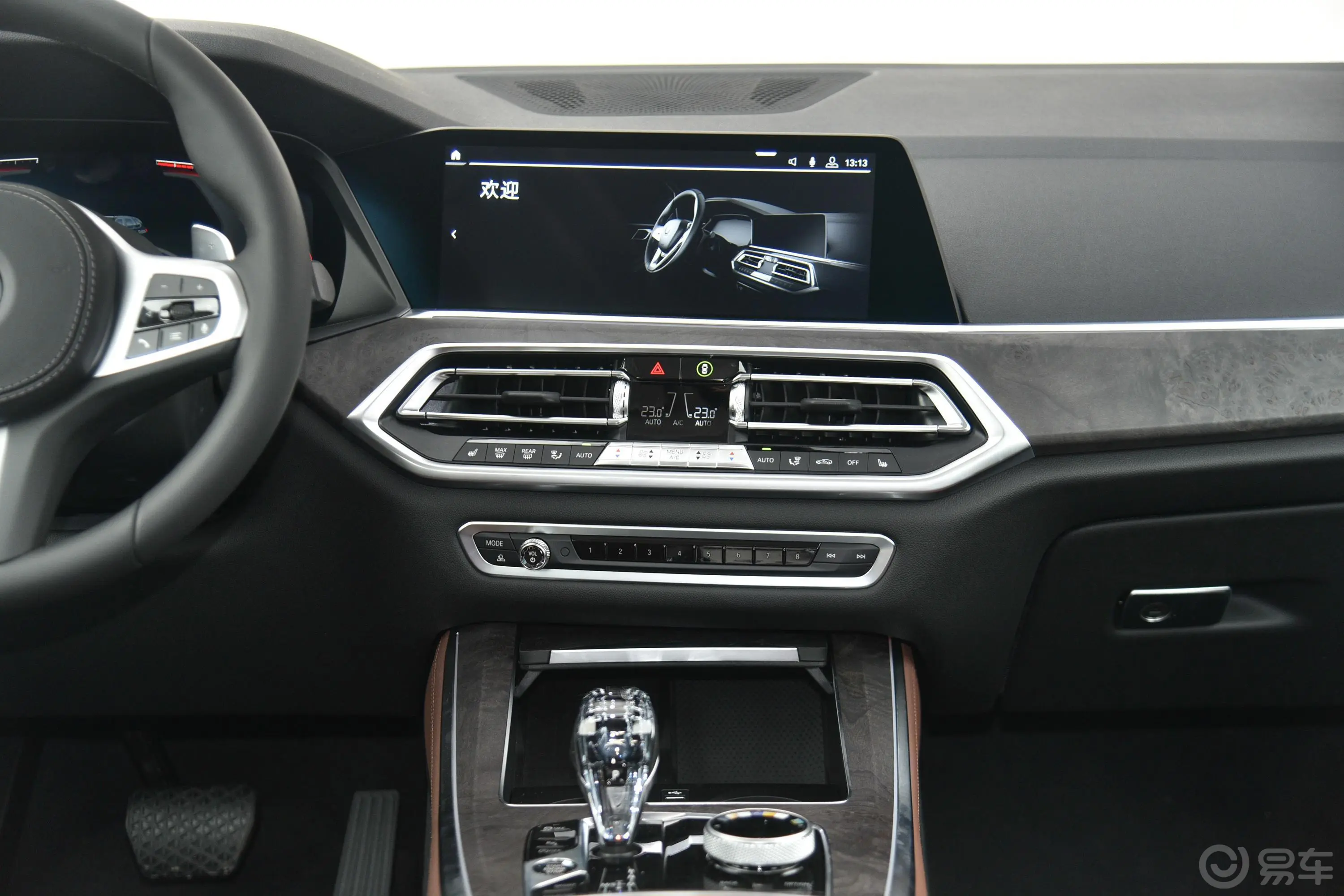 宝马X5(进口)xDrive40i M运动套装中控台整体
