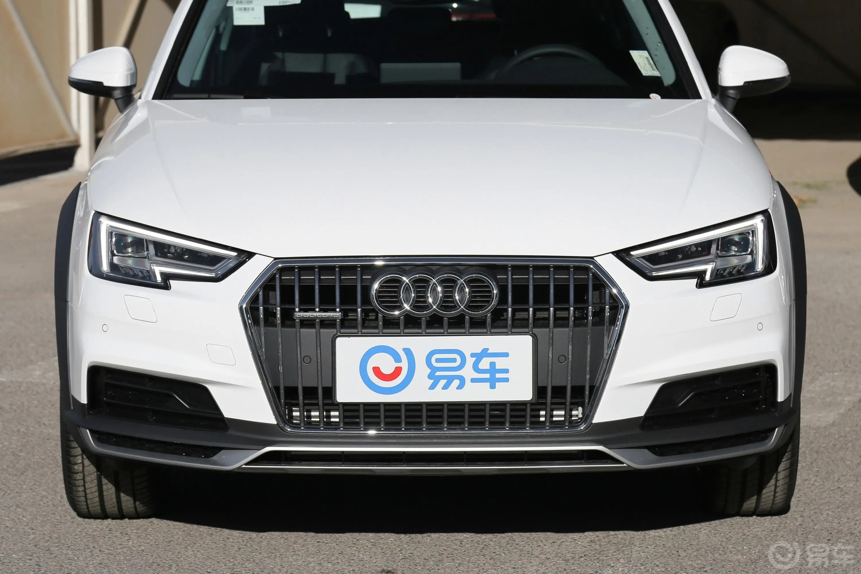 奥迪A4(进口)45TFSI allroad quattro 时尚版外观