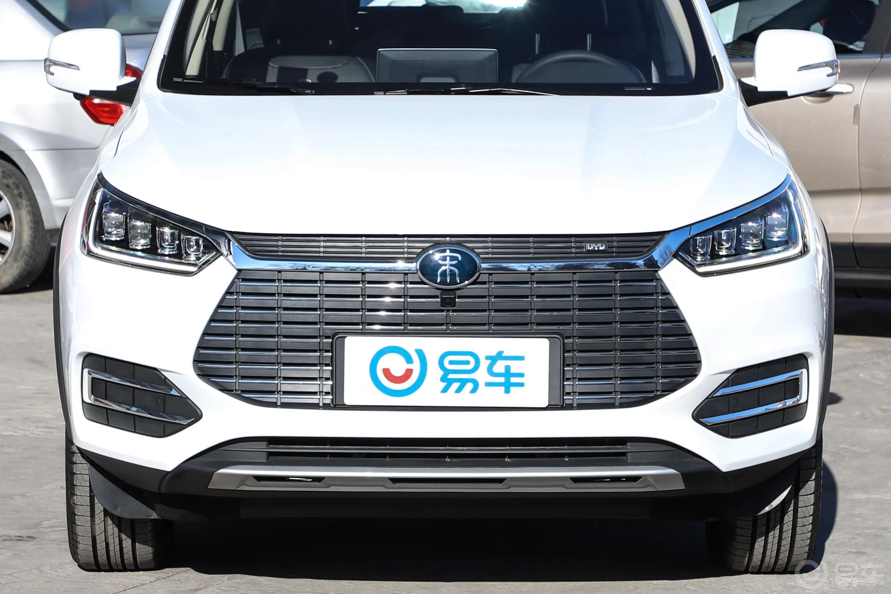 宋新能源EV500 智联领动版外观