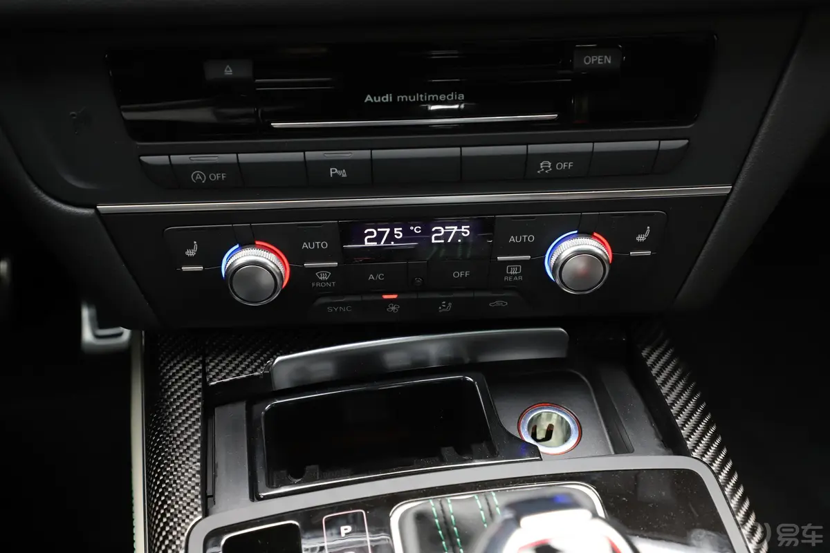 奥迪RS 64.0T Avant 尊享运动限量版空调