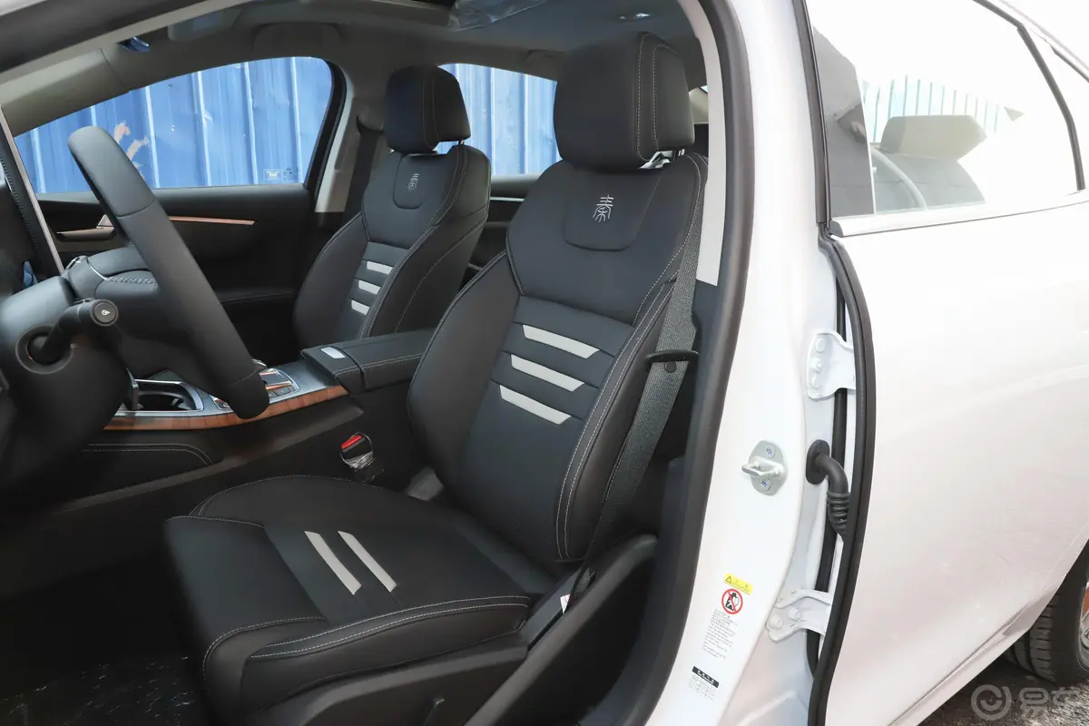 秦Pro新能源EV500 智联领动版驾驶员座椅