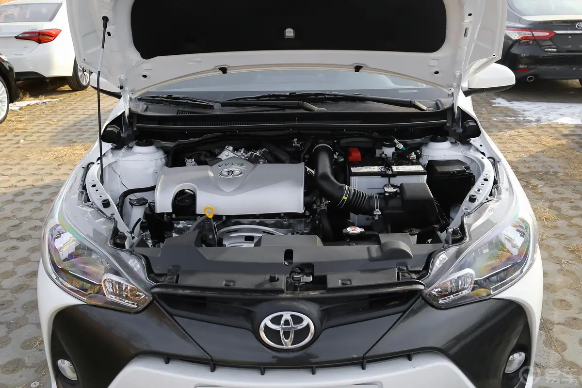 YARiS L 致炫1.5G CVT 炫动天窗版 国Ⅵ发动机舱整体