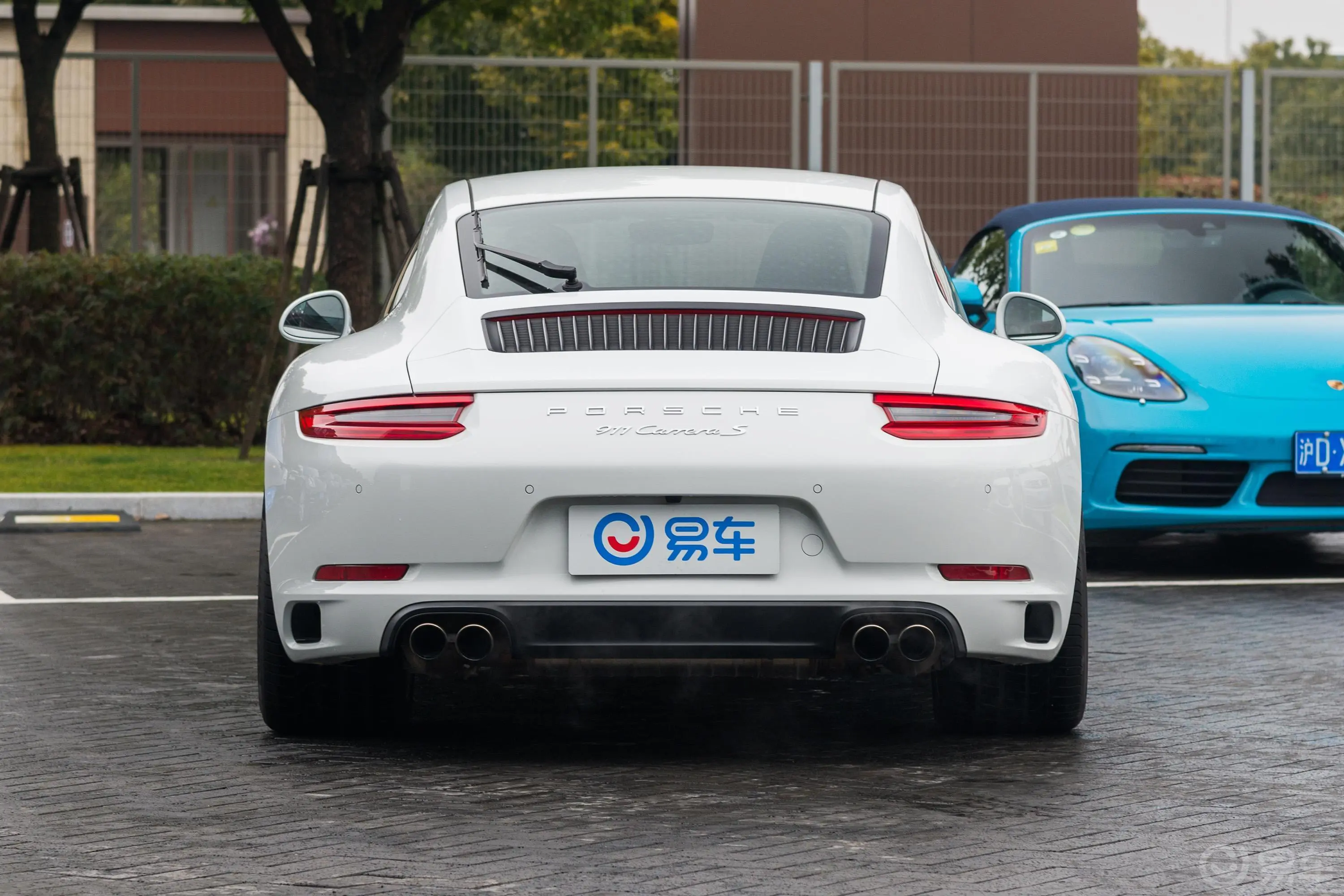 保时捷911Carrera S 3.0T正后水平