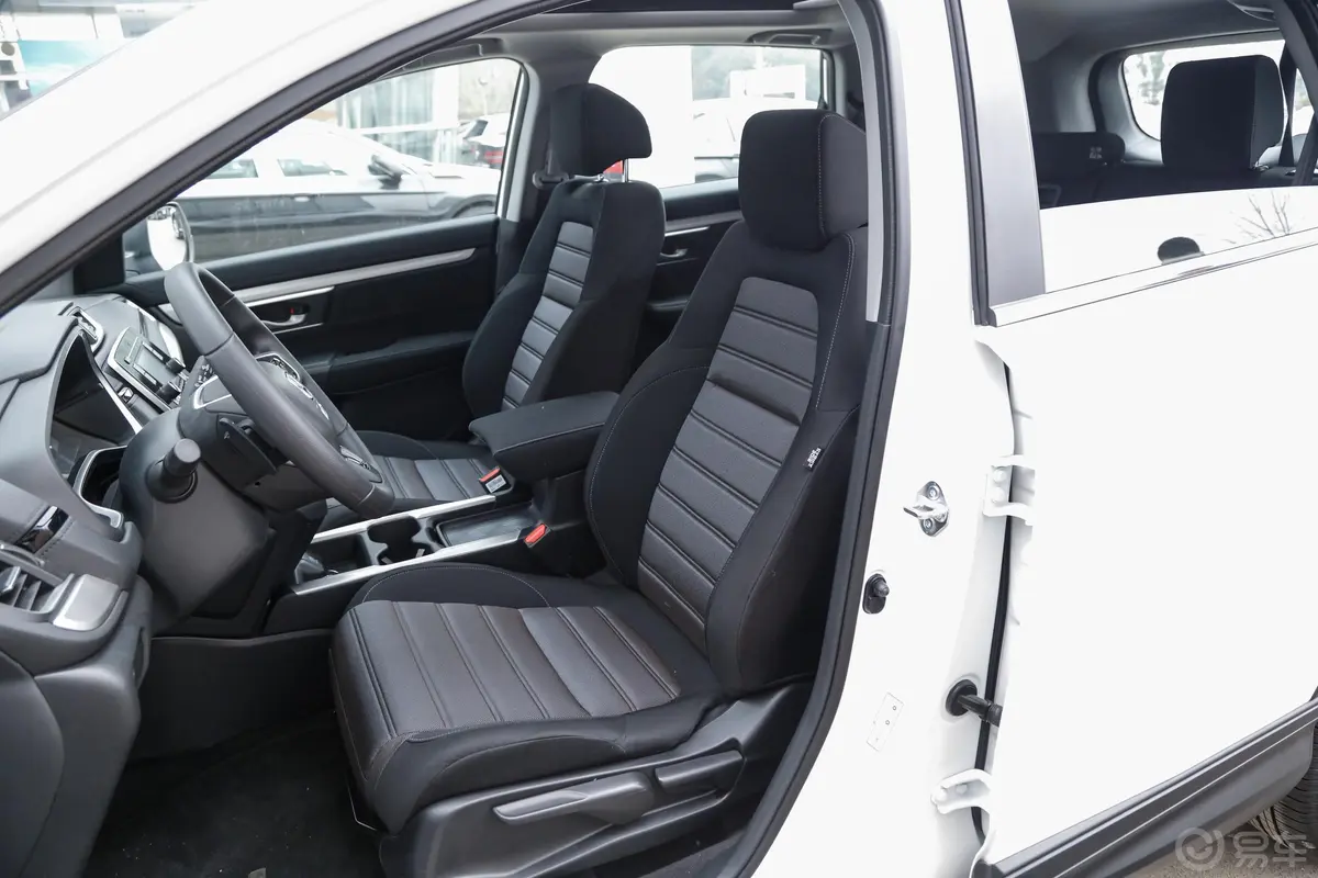 本田CR-V混动 2.0L 两驱 净速版 国V驾驶员座椅