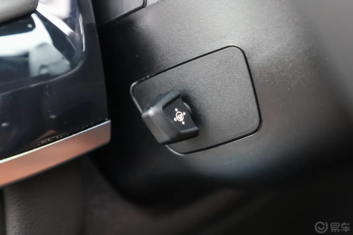 宝马X6xDrive35i M运动套装方向盘调节