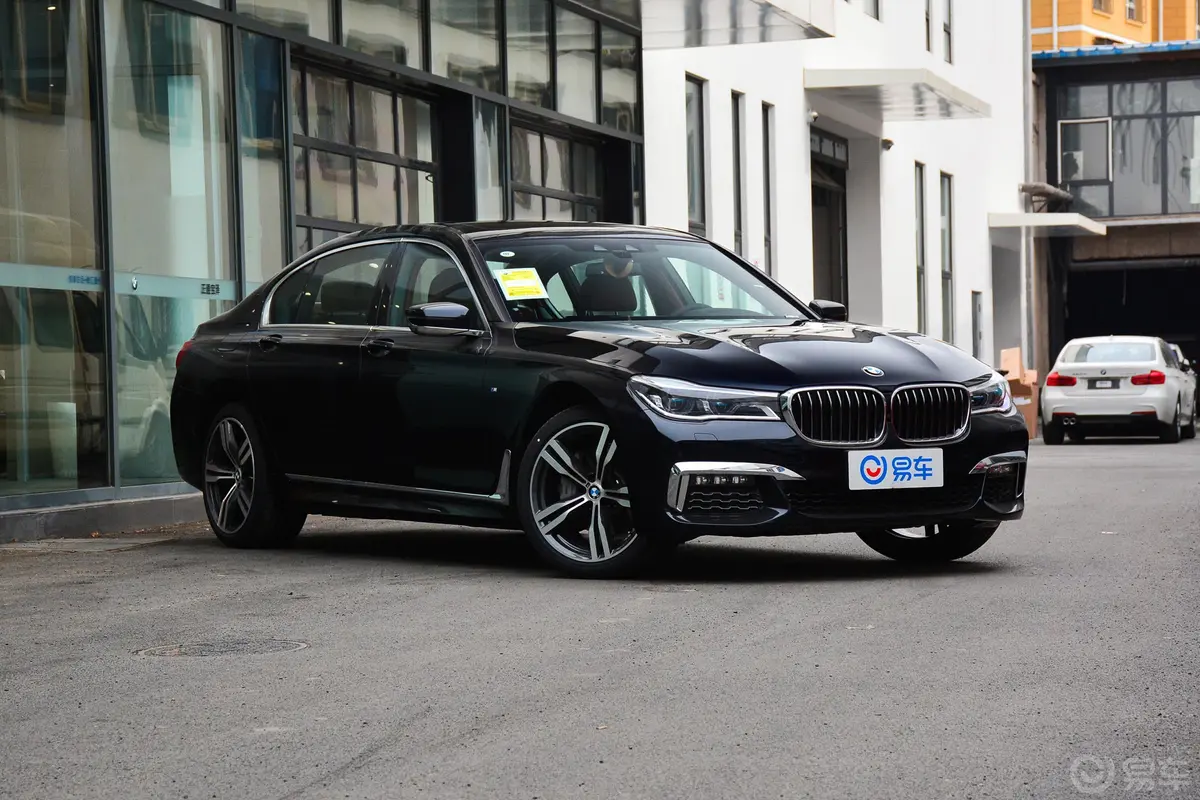 宝马7系740Li xDrive 尊享版 M运动套装外观