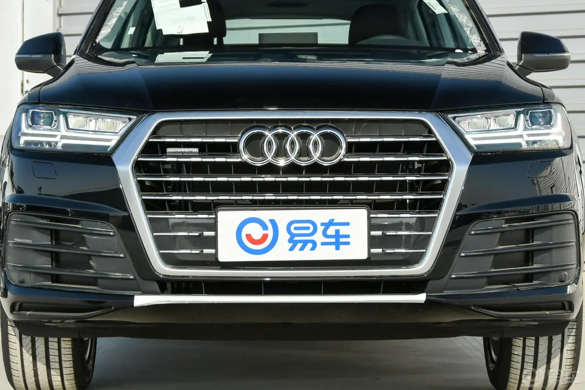 奥迪Q745 TFSI S line运动版外观