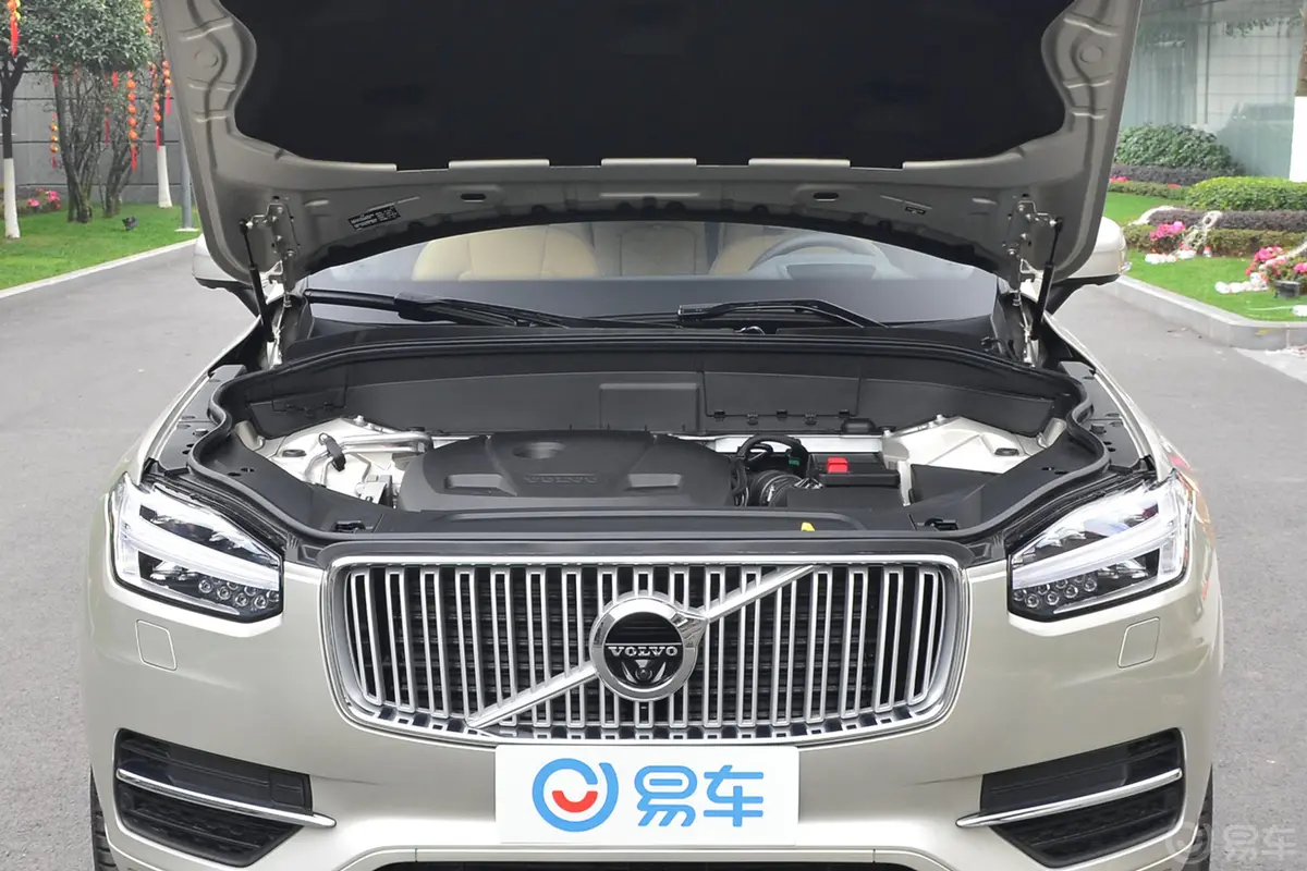 沃尔沃XC90T6 智雅版 7座 国Ⅴ发动机舱整体