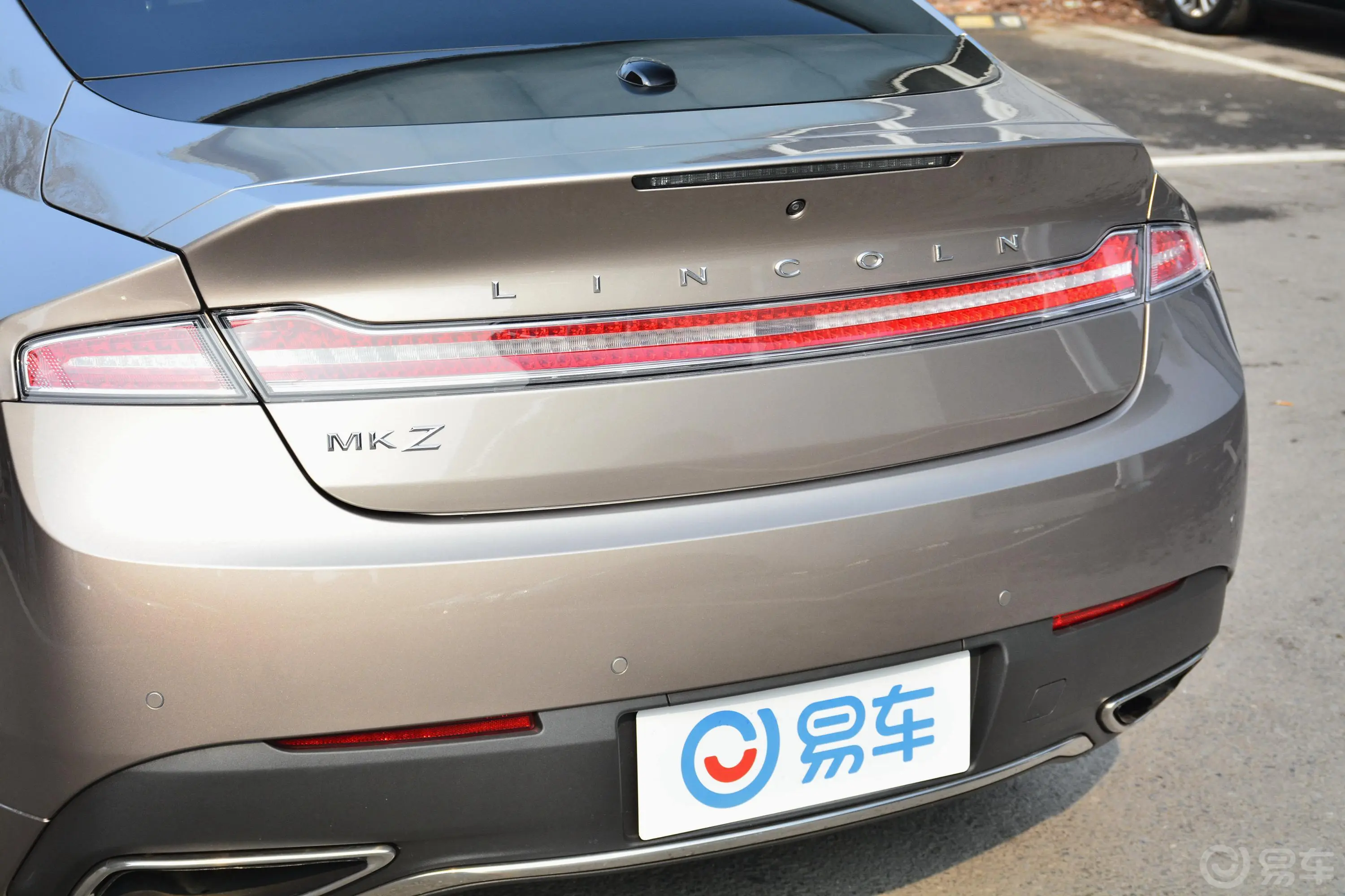 林肯MKZ2.0T 尊享版 国V外观