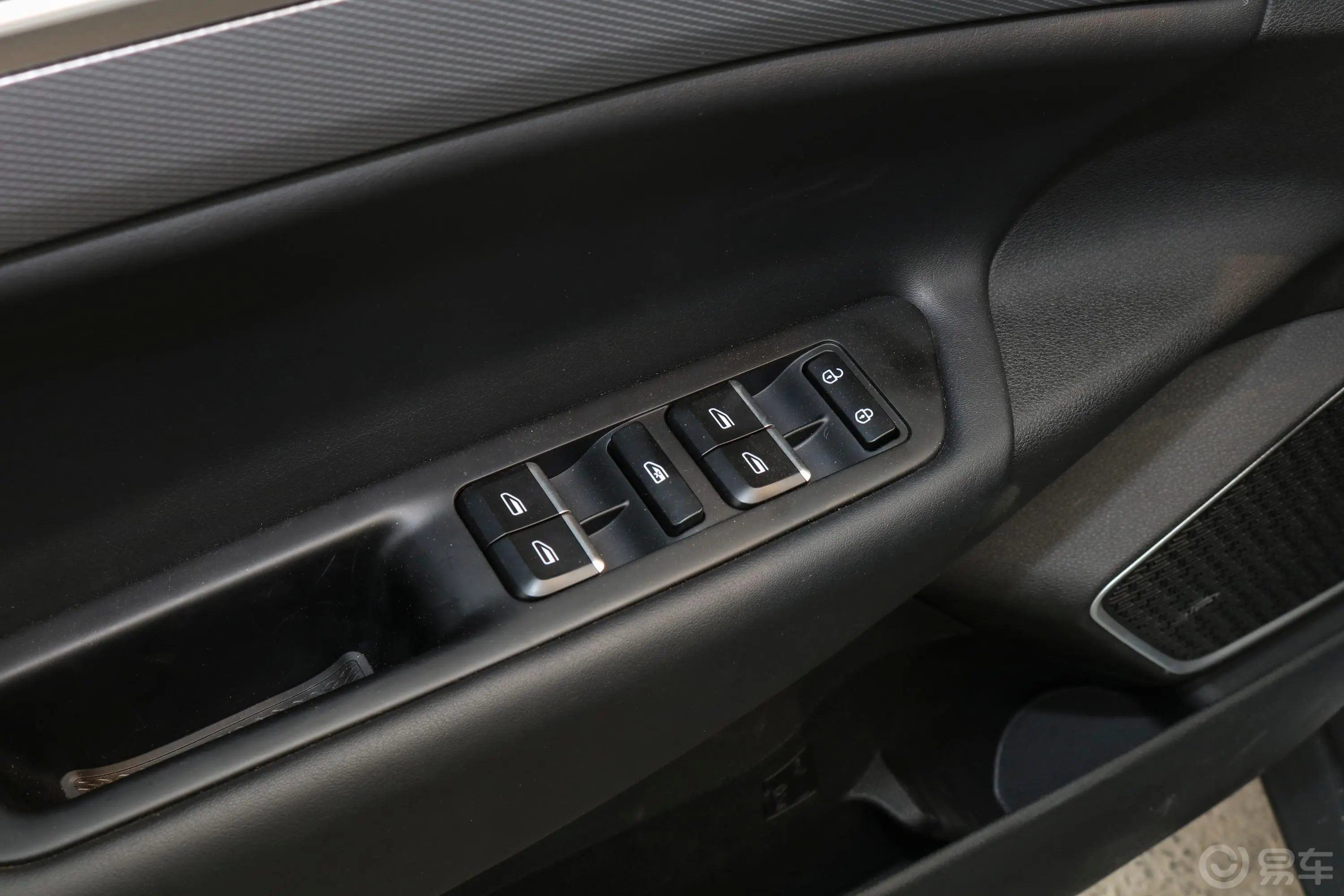 帝豪GS运动版 1.4T 双离合 领尚版车窗调节整体