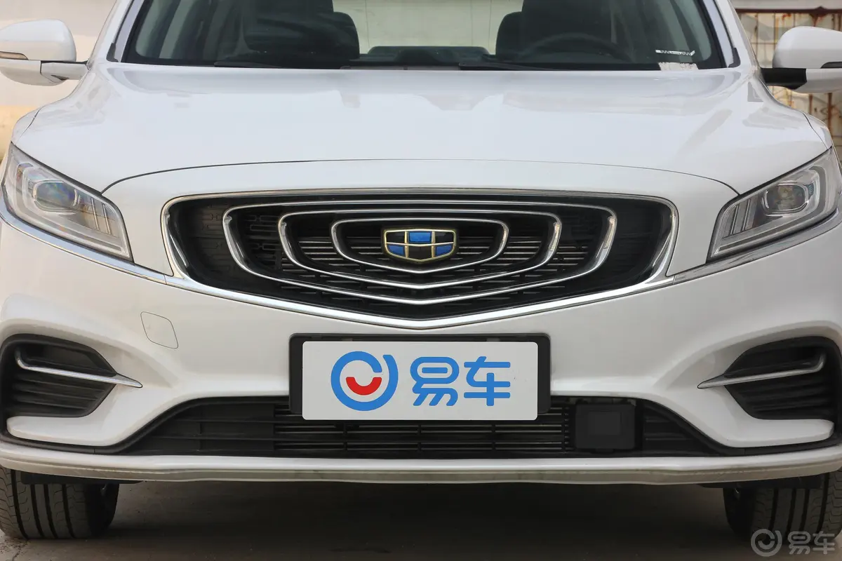 博瑞PHEV1.5T 双离合 耀享版外观