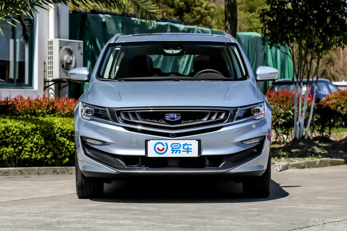 嘉际PHEV1.5TD 双离合 臻享版正前水平