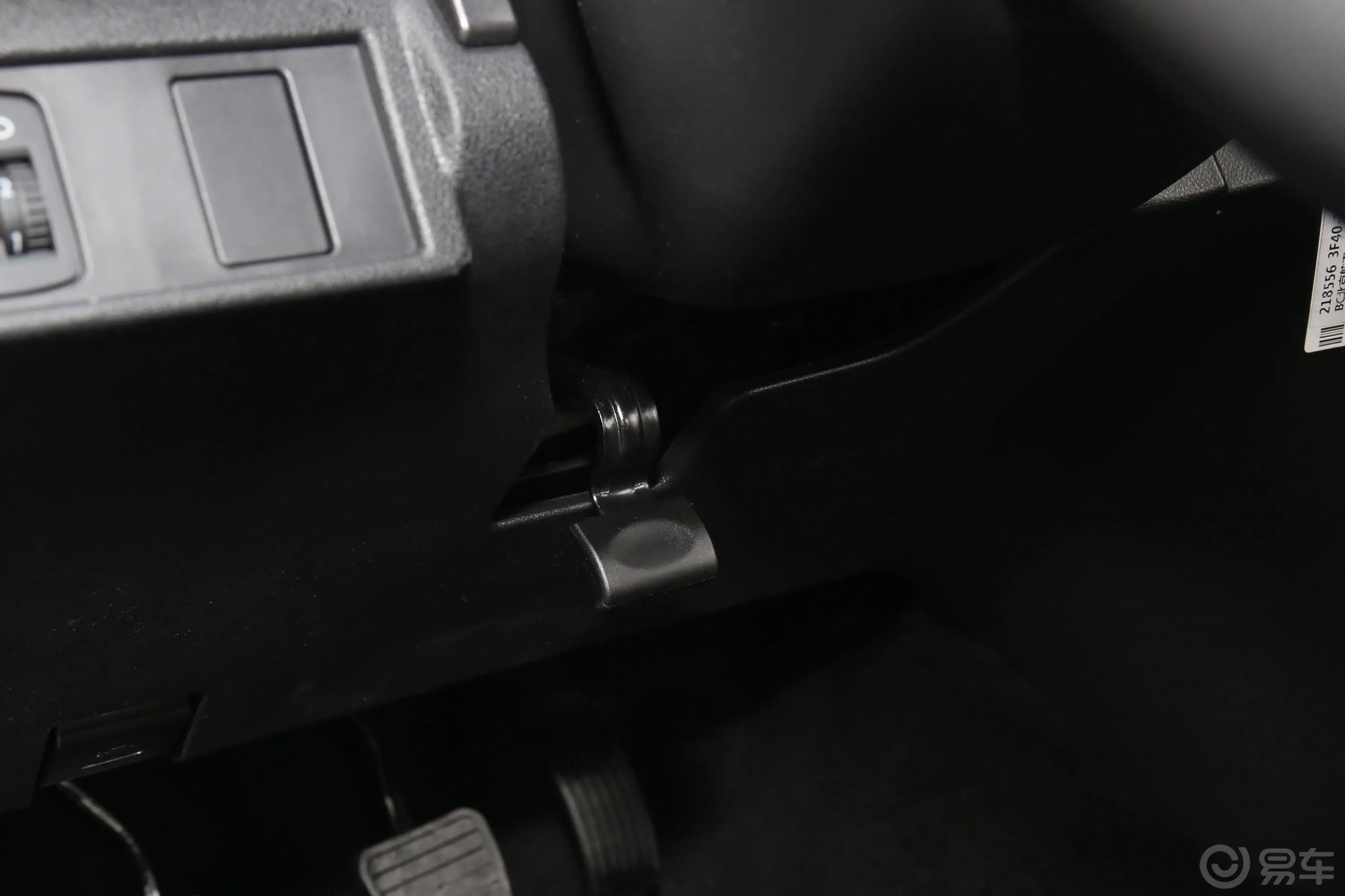 风骏52.4L 手动 大双 欧洲版 汽油 两驱 进取版方向盘调节
