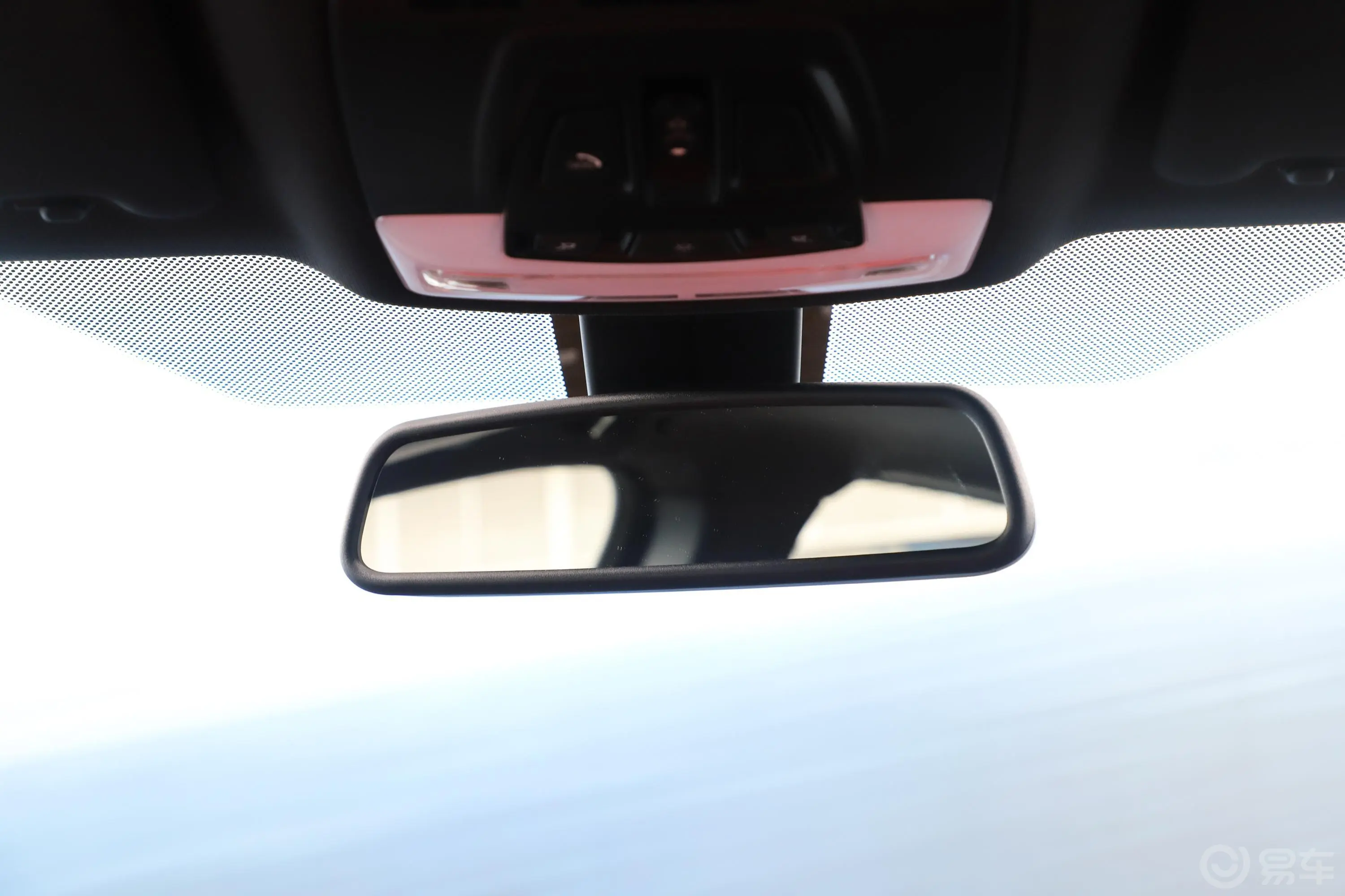 宝马3系GT330i xDrive M运动版内后视镜