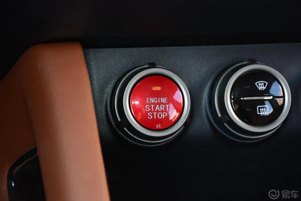 长安欧尚CX70CX70T 1.5T 手动 豪擎版钥匙孔或一键启动按键