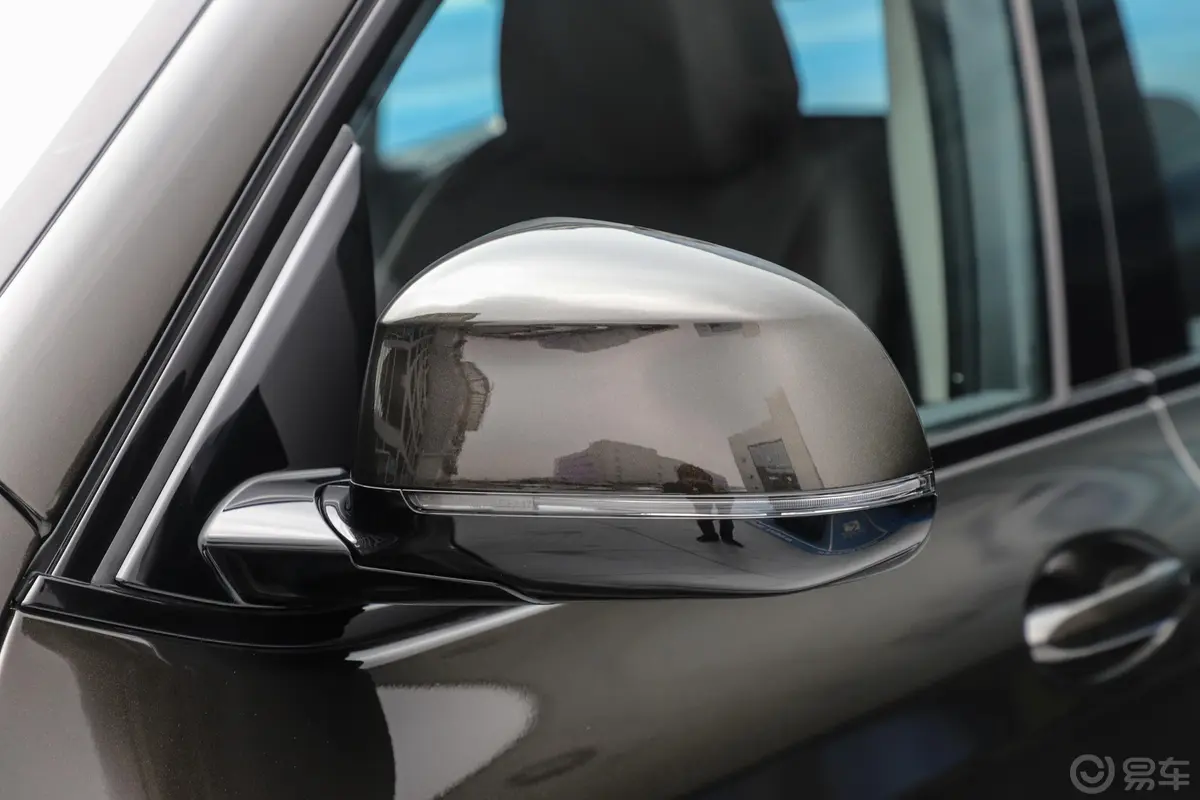 宝马X3xDrive 28i M运动套装主驾驶后视镜背面