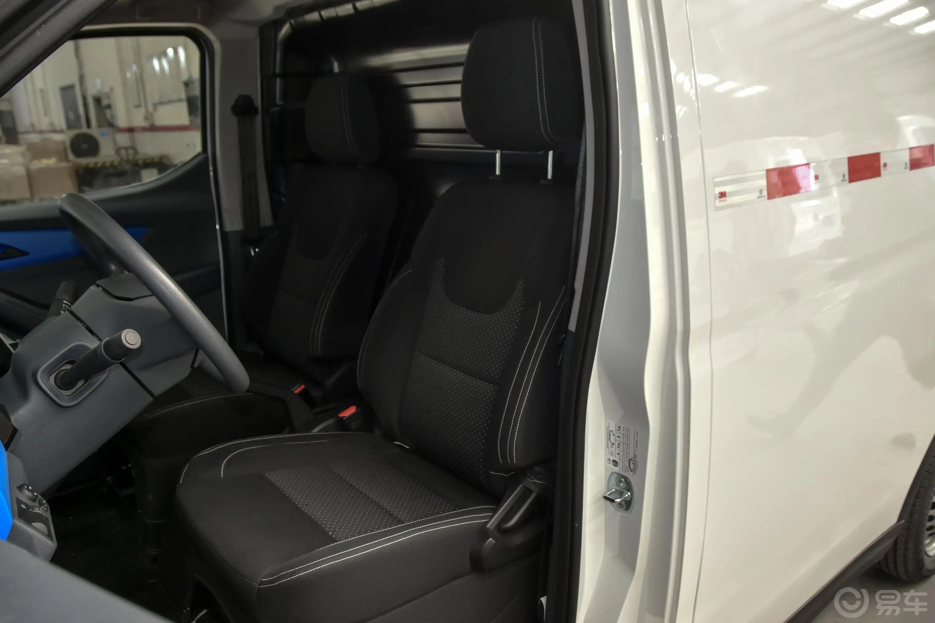 大通EV30短轴 智联版 上汽时代电池 35kWh驾驶员座椅