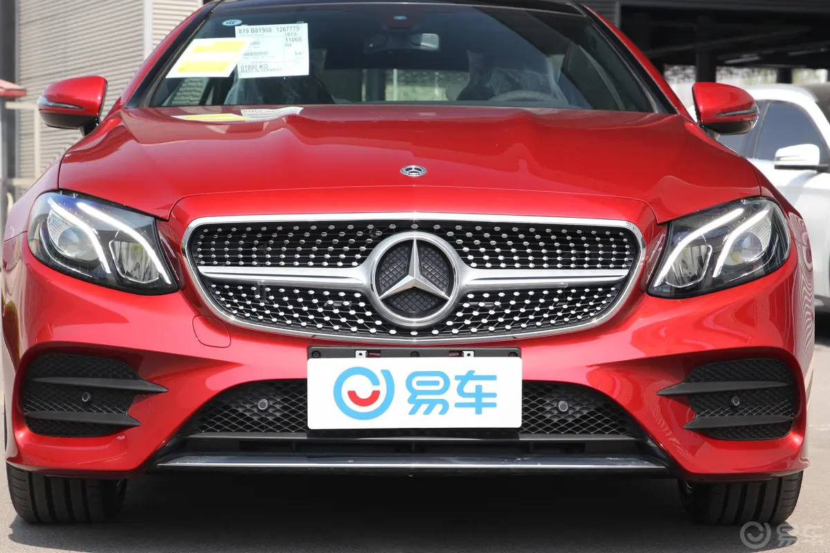 奔驰E级(进口)E 200 4MATIC 轿跑车外观