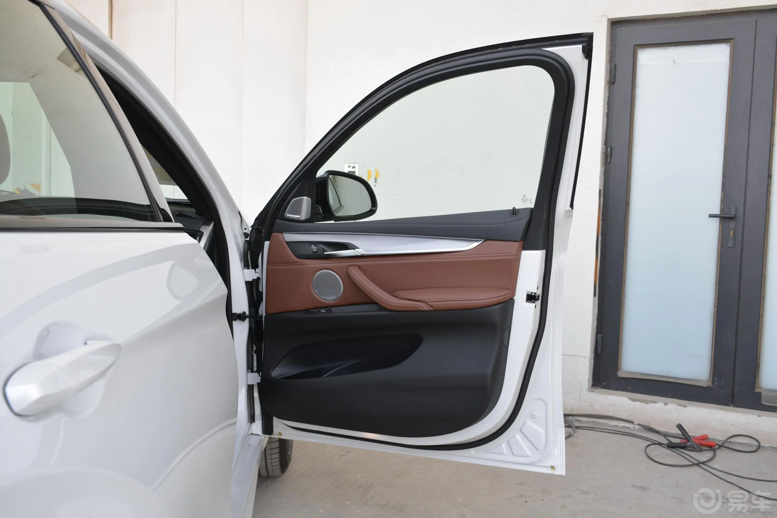 宝马X6xDrive35i 尊享版M运动套装副驾驶员车门