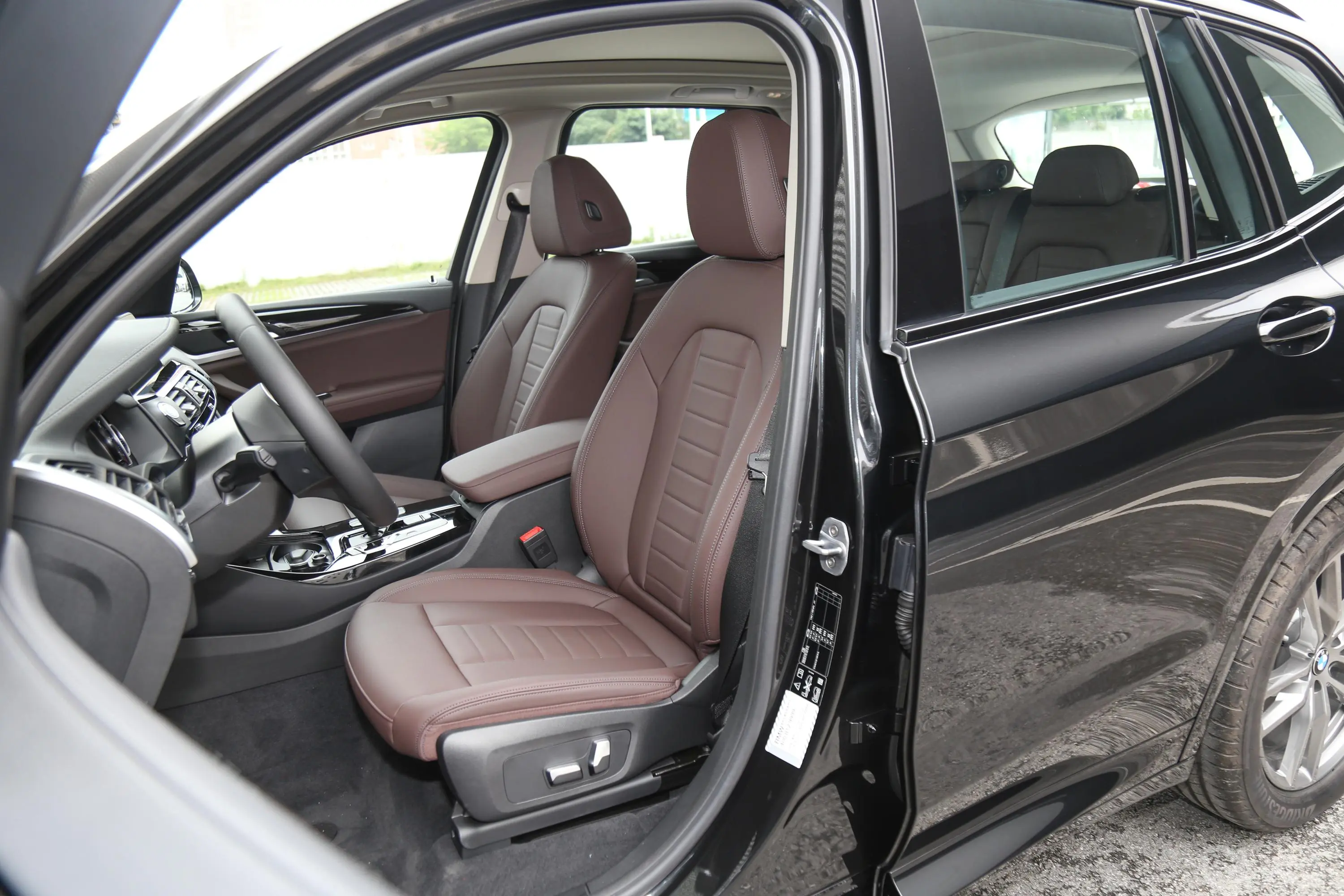 宝马X3xDrive 25i M钛金特别版驾驶员座椅