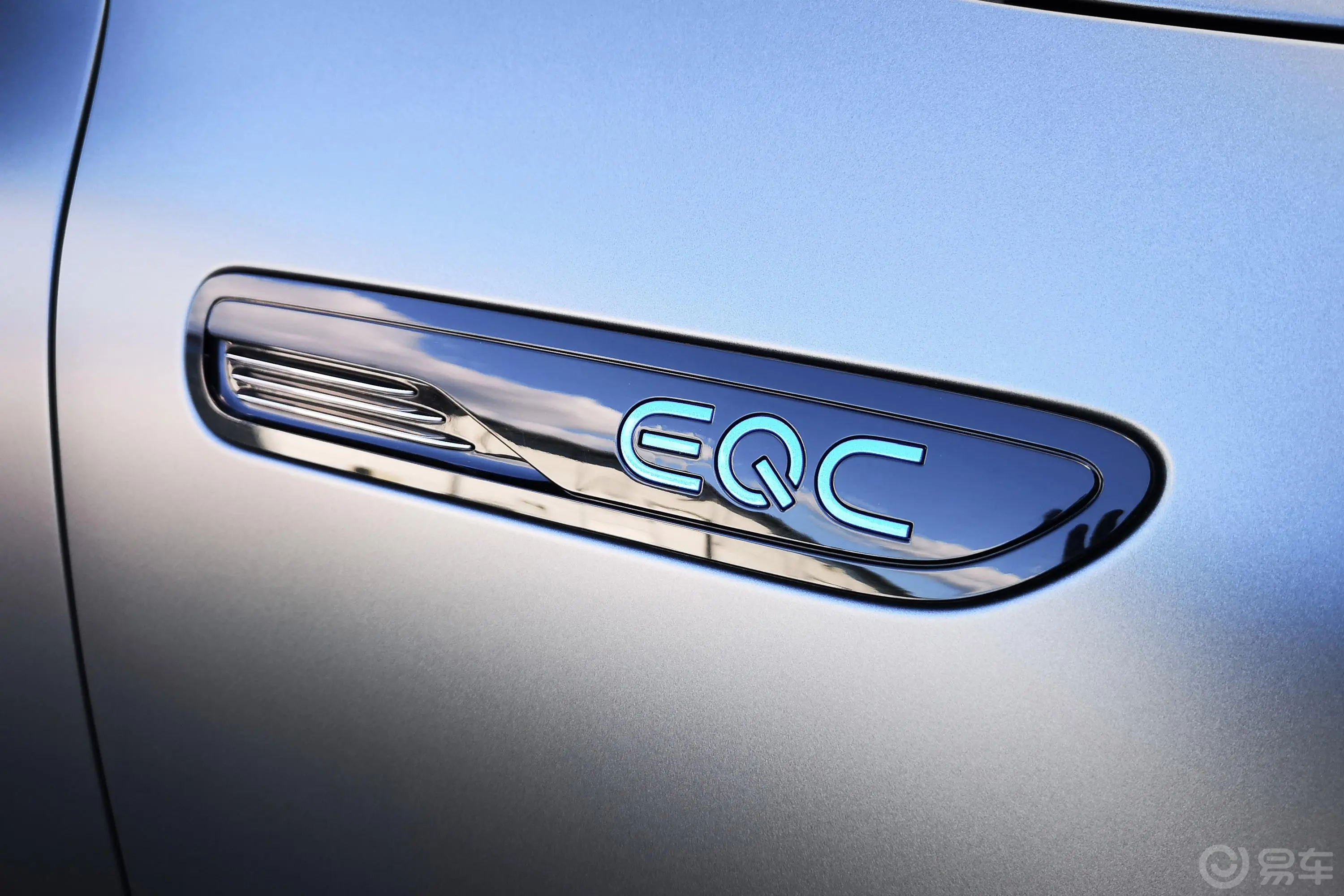 奔驰EQC(海外)EQC 400 4MATIC 顶配版外观