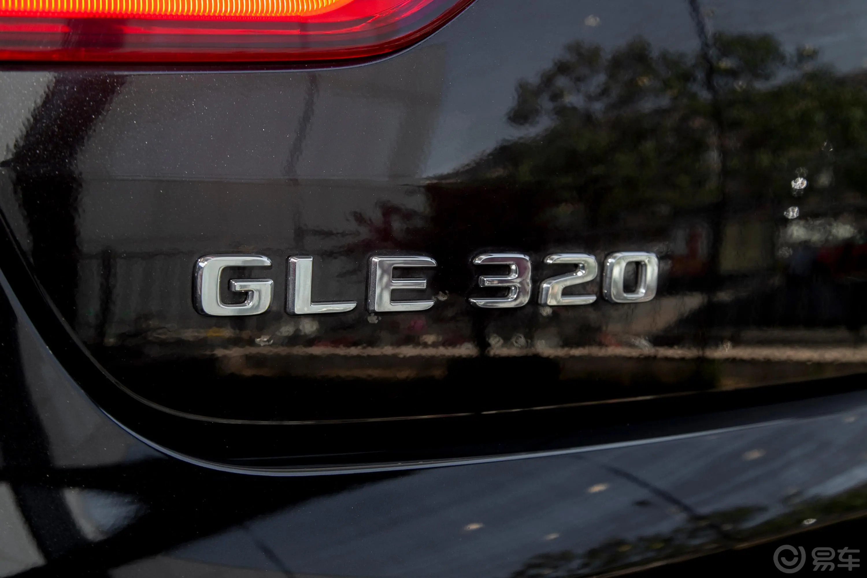 奔驰GLE轿跑GLE 320 4MATIC 轿跑SUV外观