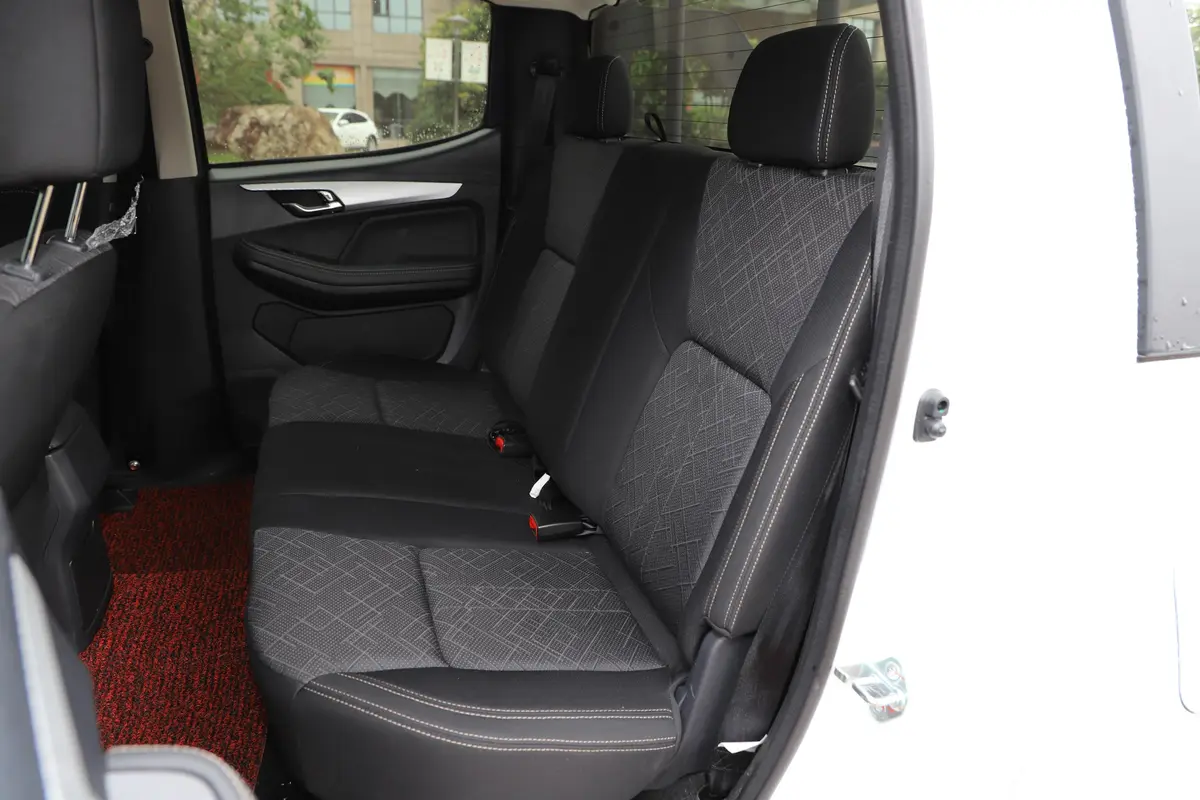 瑞迈S标轴版 2.5T 手动 四驱 豪华款 柴油 国V后排座椅