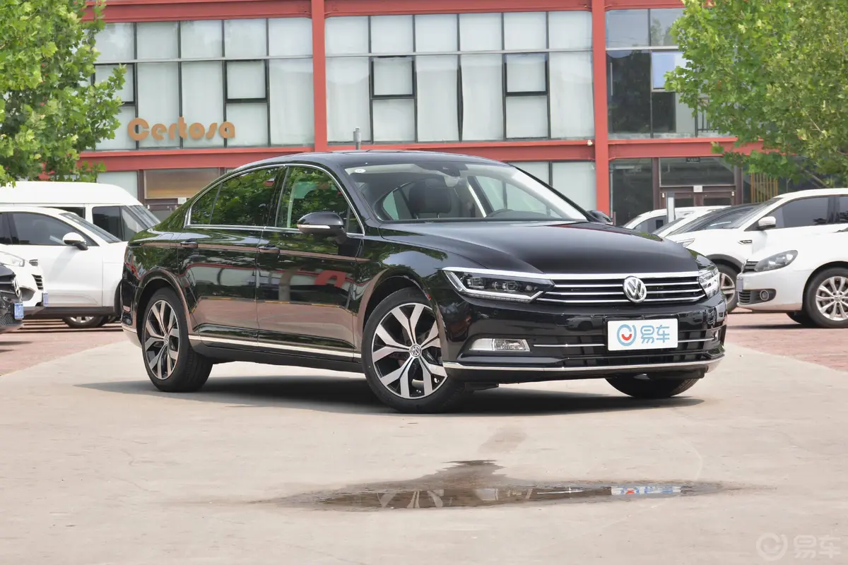 迈腾380TSI 双离合 旗舰型 国VI发动机舱盖内侧