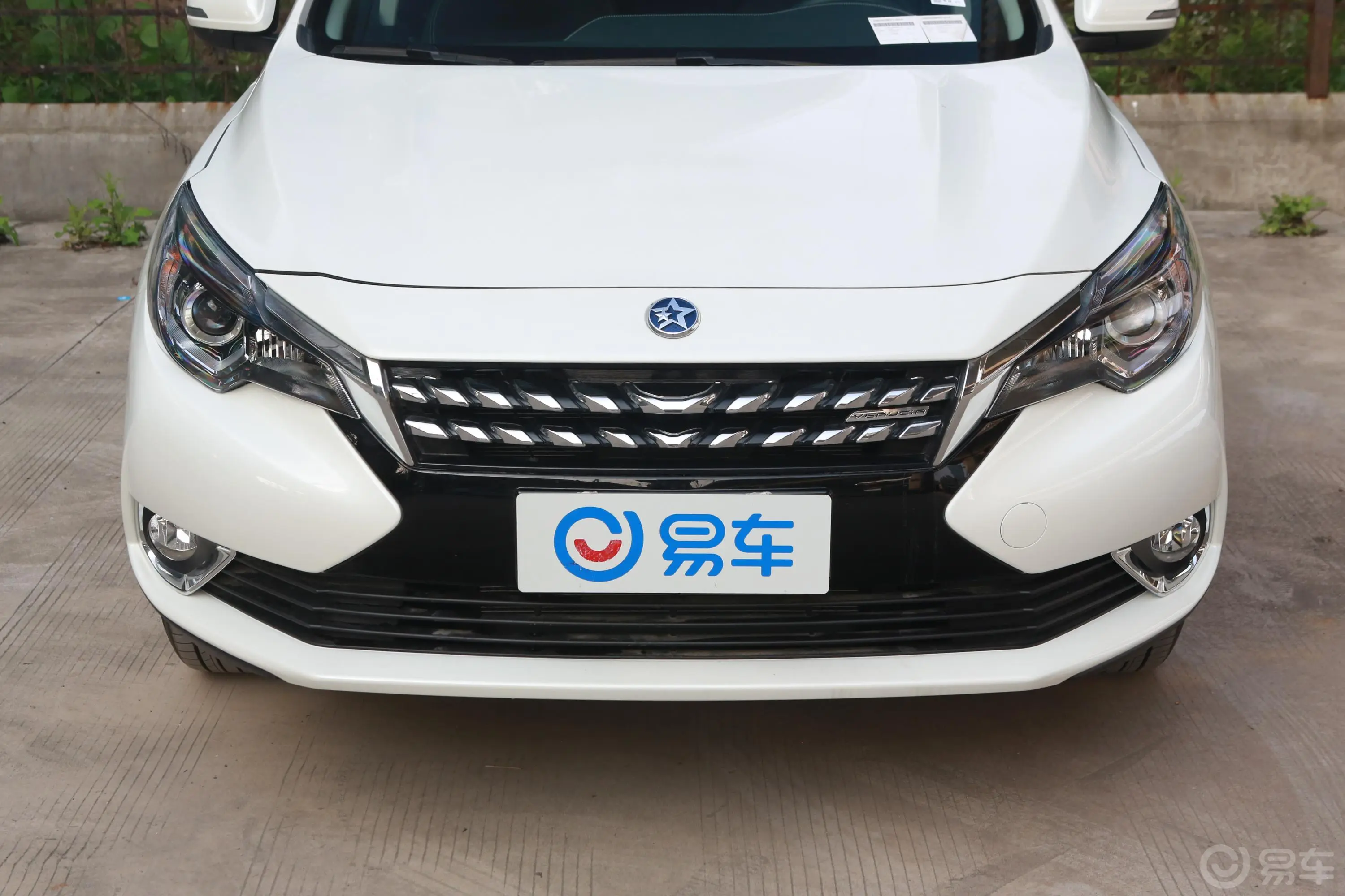 启辰T902.0L CVT 智联风尚版 国V外观