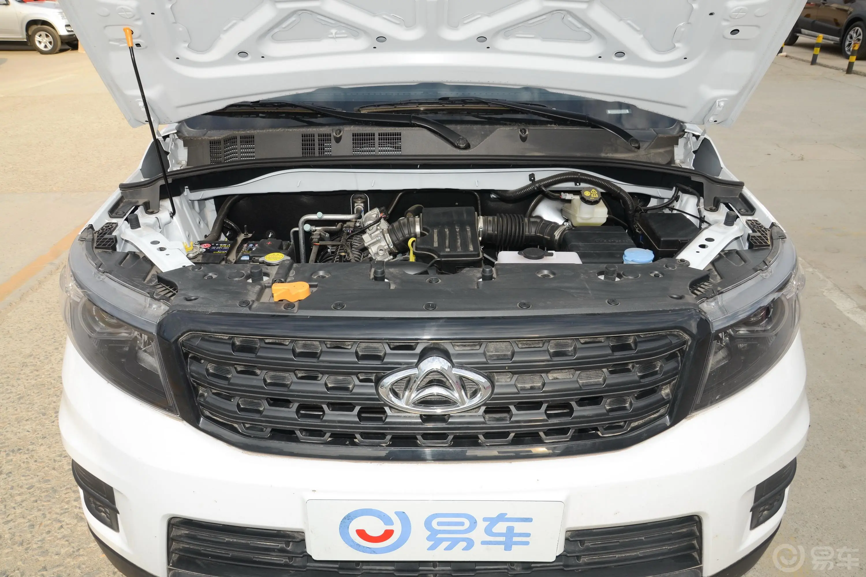 长安欧尚X70A1.5L 手动 基本版 7座 国Ⅴ发动机舱整体