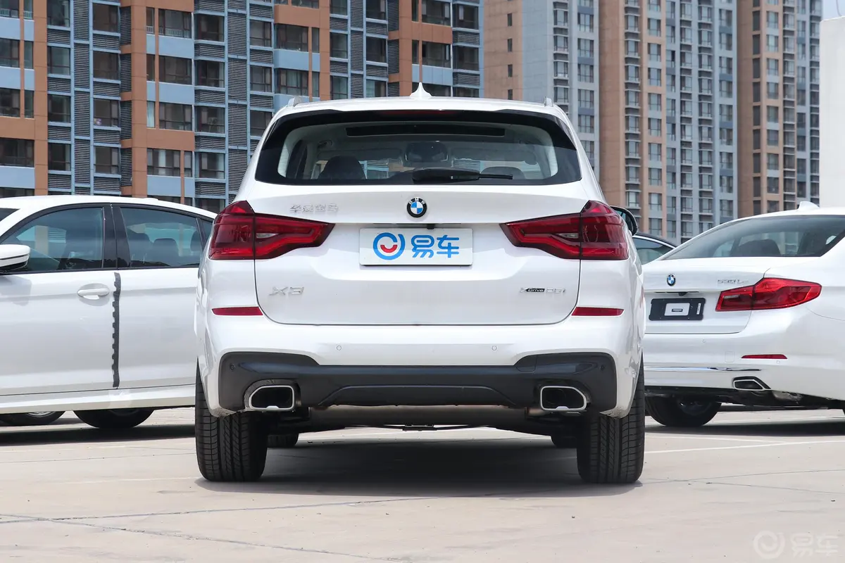 宝马X3xDrive 25i 豪华套装外观