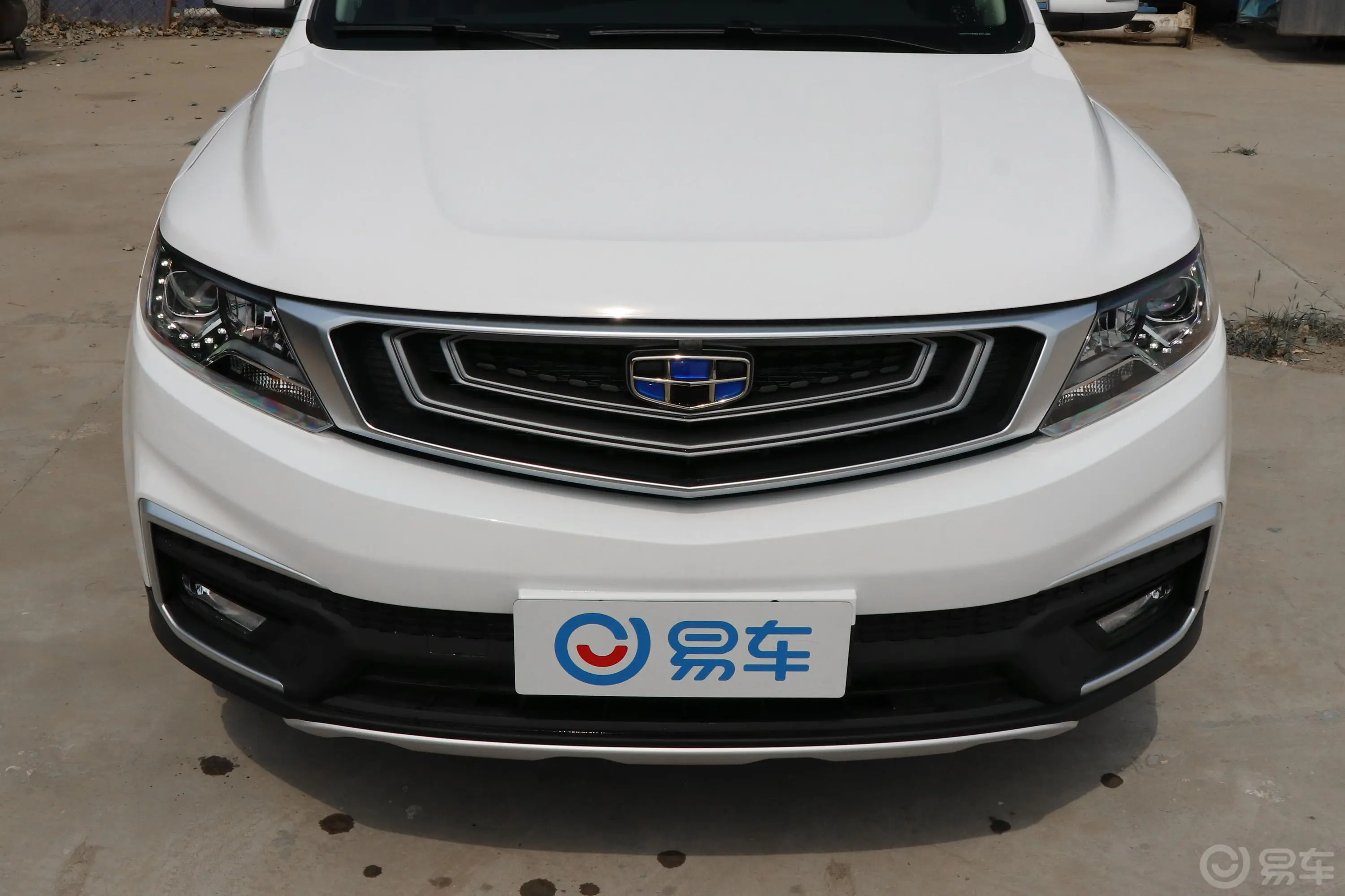 远景X61.4T CVT 4G互联豪华型 国VI外观