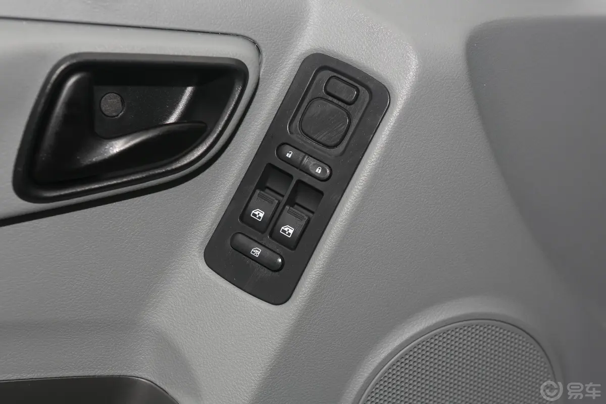 图雅诺E5 2.5T 手动 两驱车窗调节整体