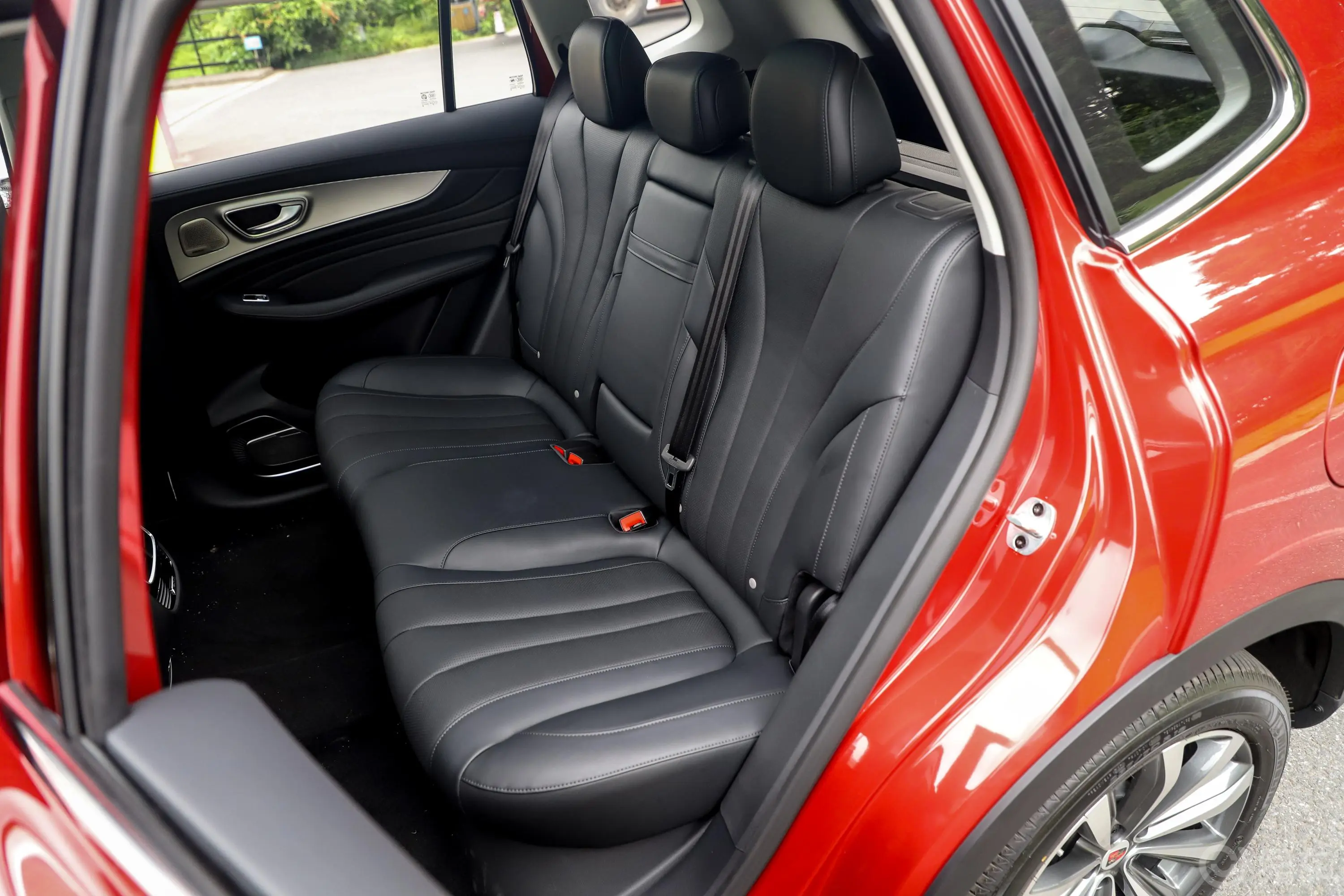 荣威RX5 MAX400TGI 双离合 四驱 智能座舱至尊版后排座椅