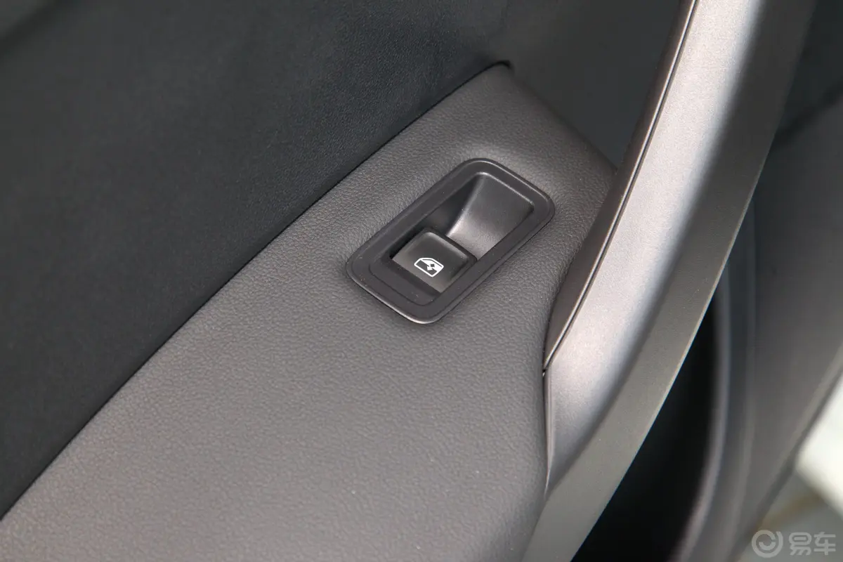 桑塔纳1.5L 手动 舒适版 国VI后车窗调节