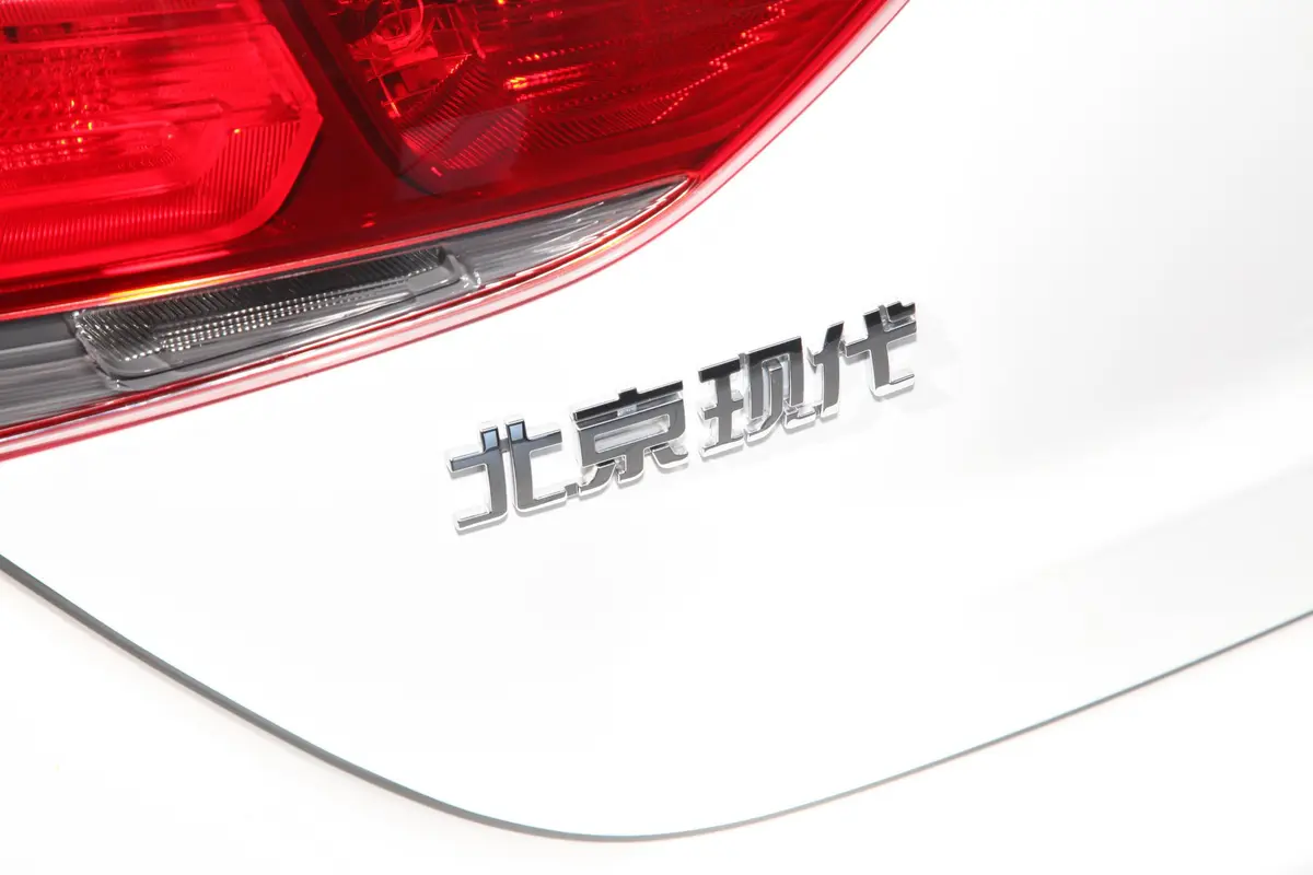 悦纳1.4L 手动 炫酷版GLS 国VI外观