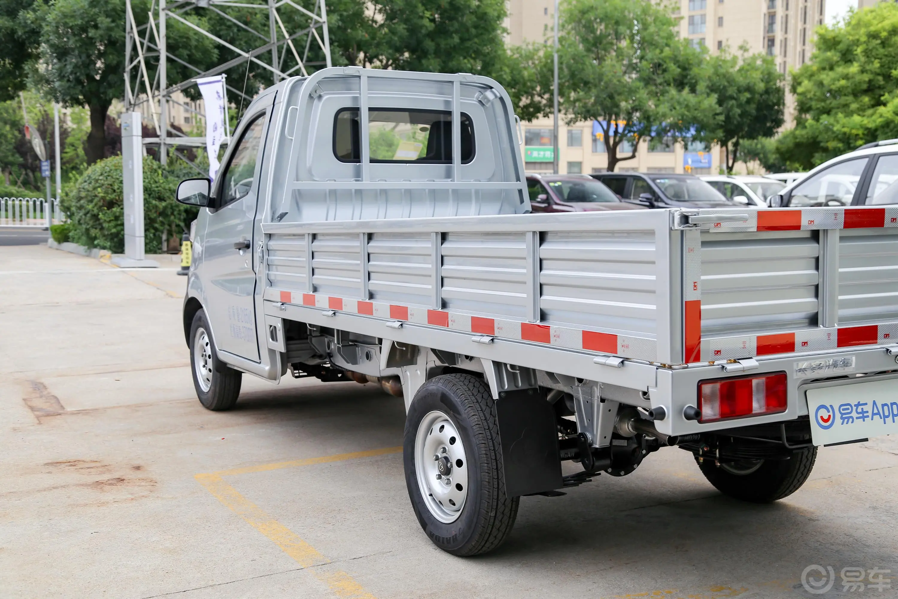 长安星卡1.5L 单排 货车基本版外观