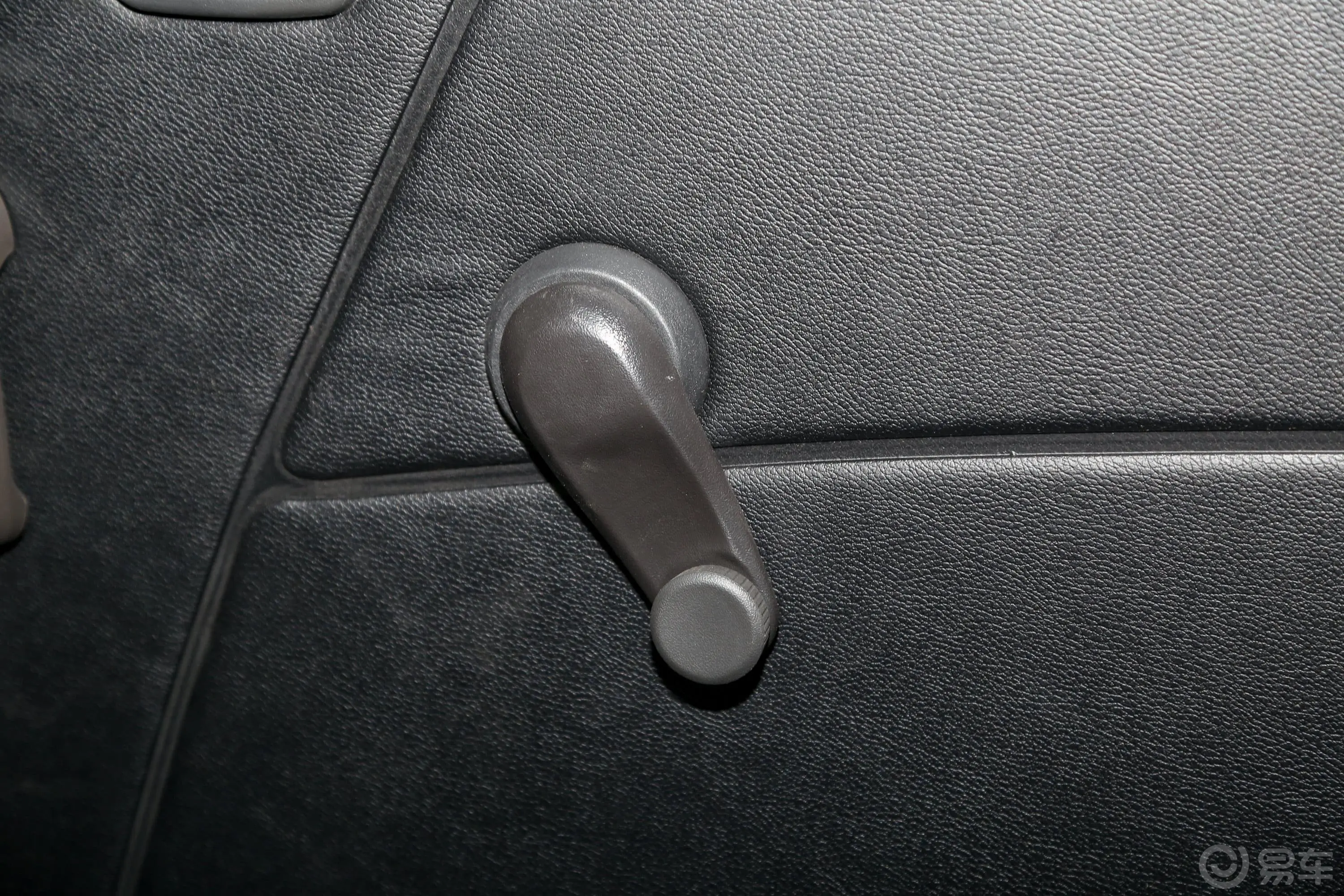 欧诺S欧诺S 1.5L 手动 经济版 国V后车窗调节