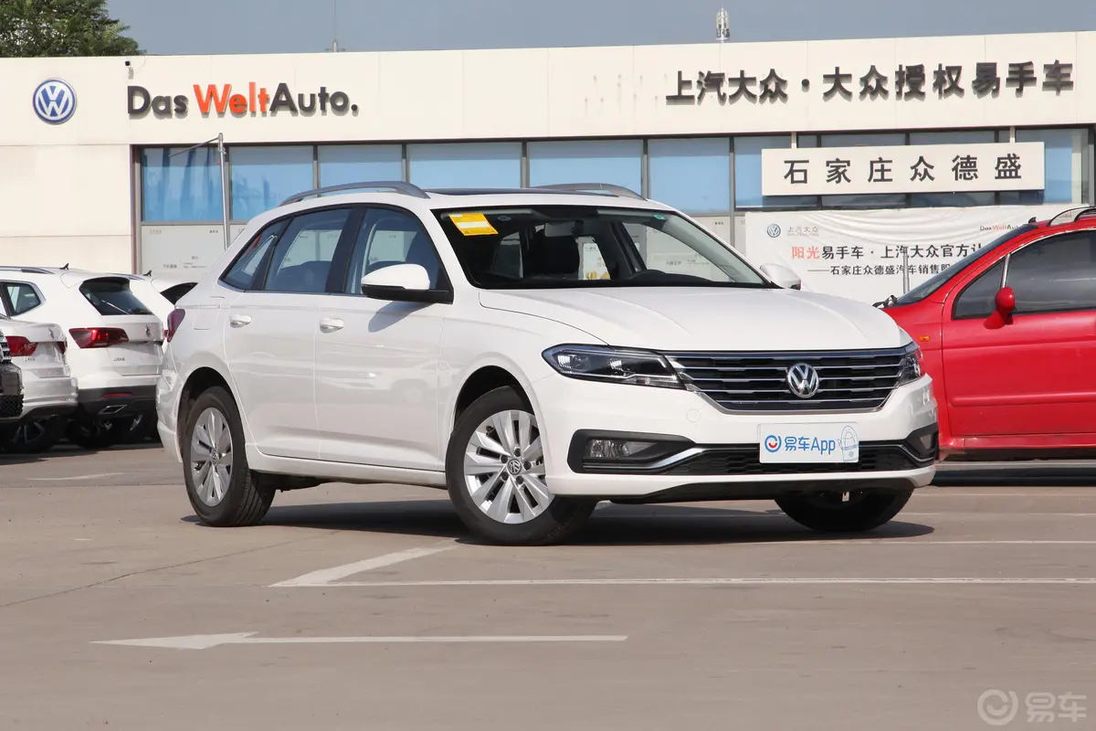 朗逸两厢 280TSI 双离合 舒适版 国VI侧前45度车头向右水平