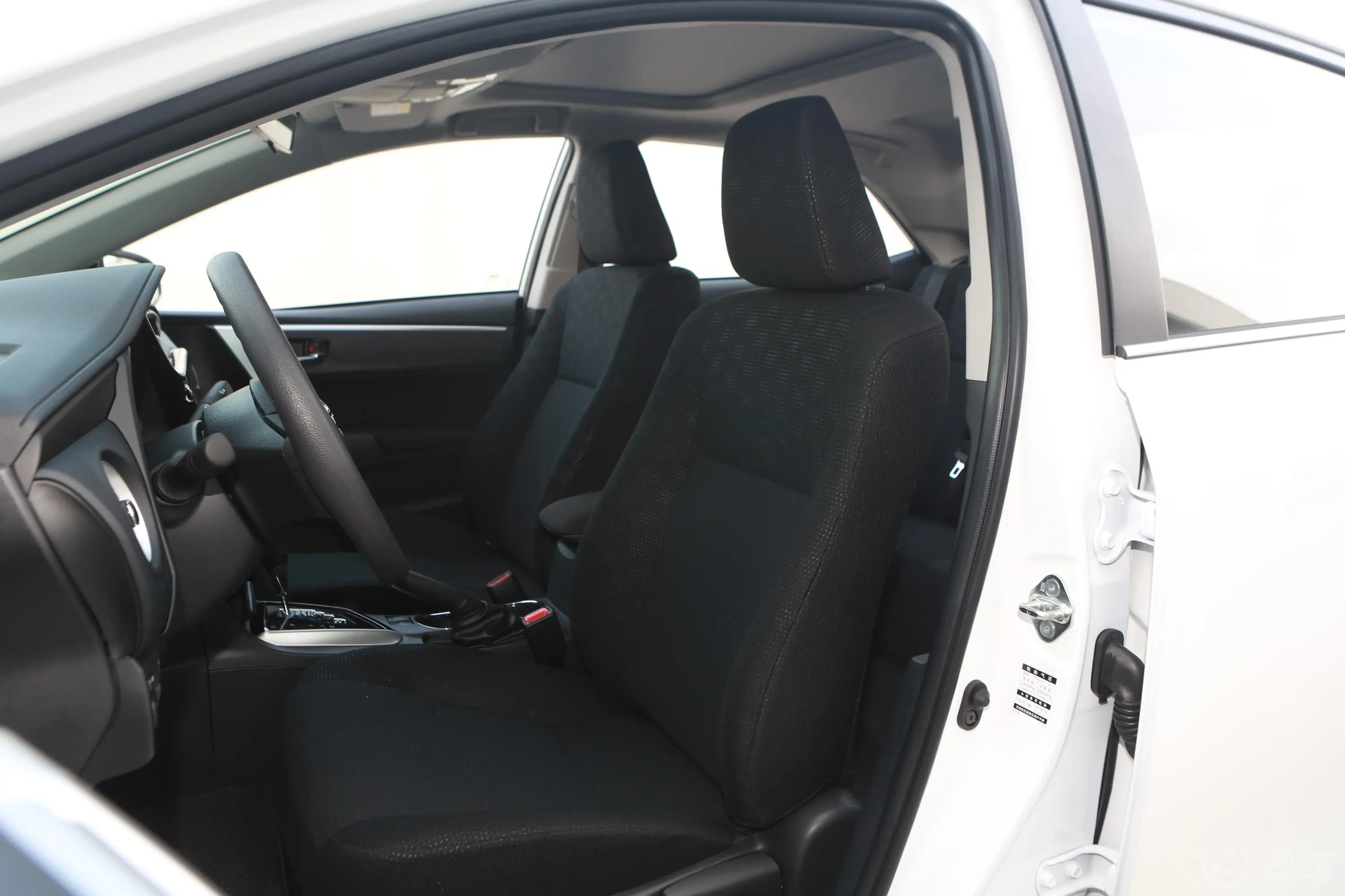 卡罗拉改款 1.2T CVT GL-i 国VI驾驶员座椅
