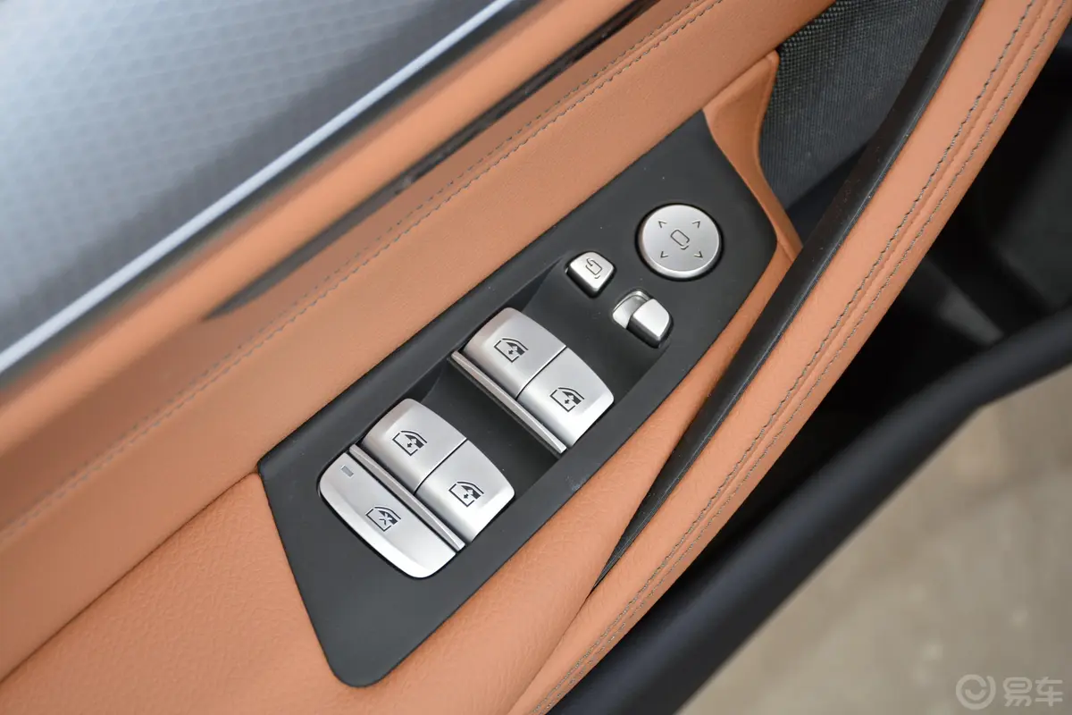 宝马5系(进口)改款 525i M运动套装车窗调节整体