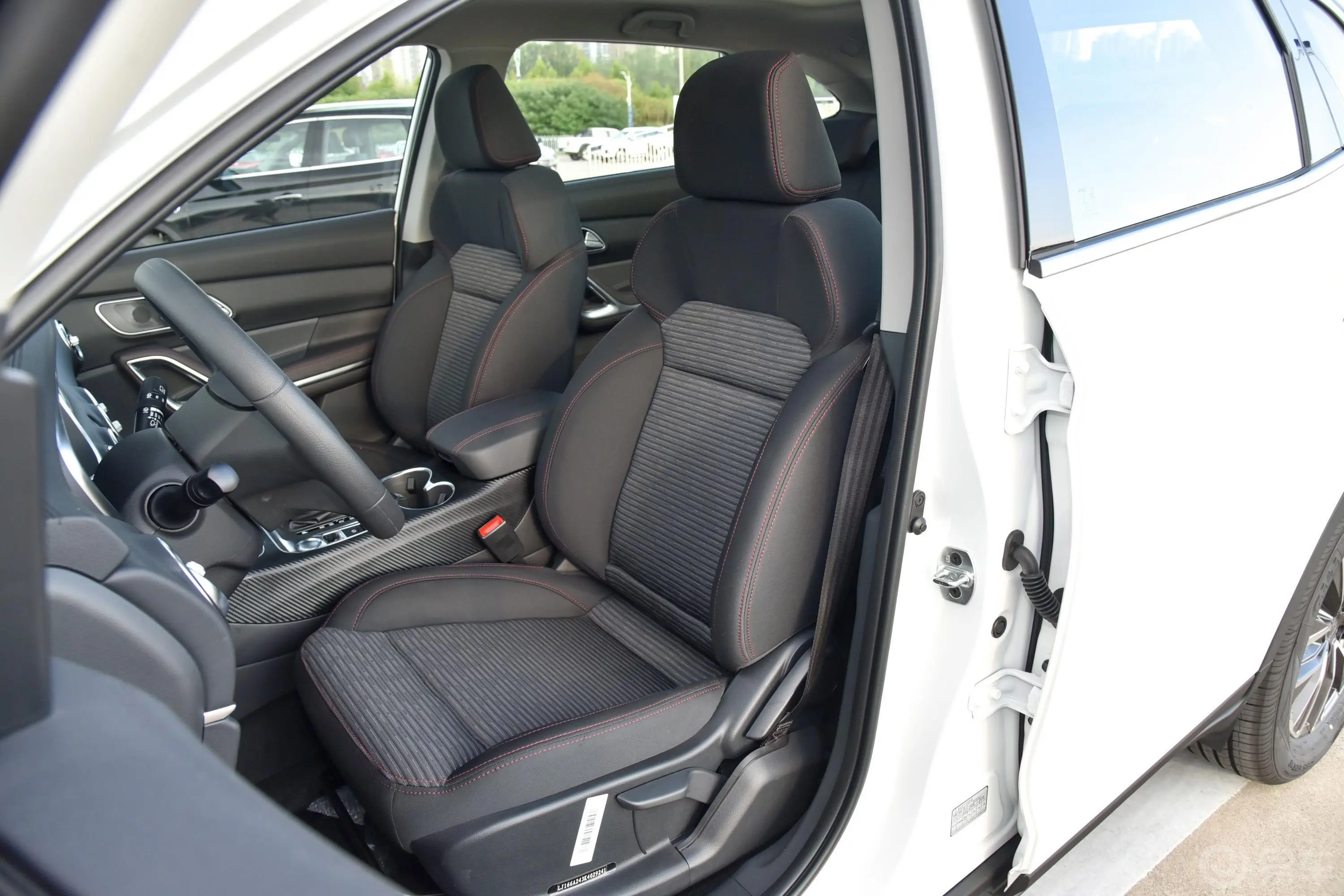 瑞风S71.5T 双离合 安全型 5座 国VI驾驶员座椅