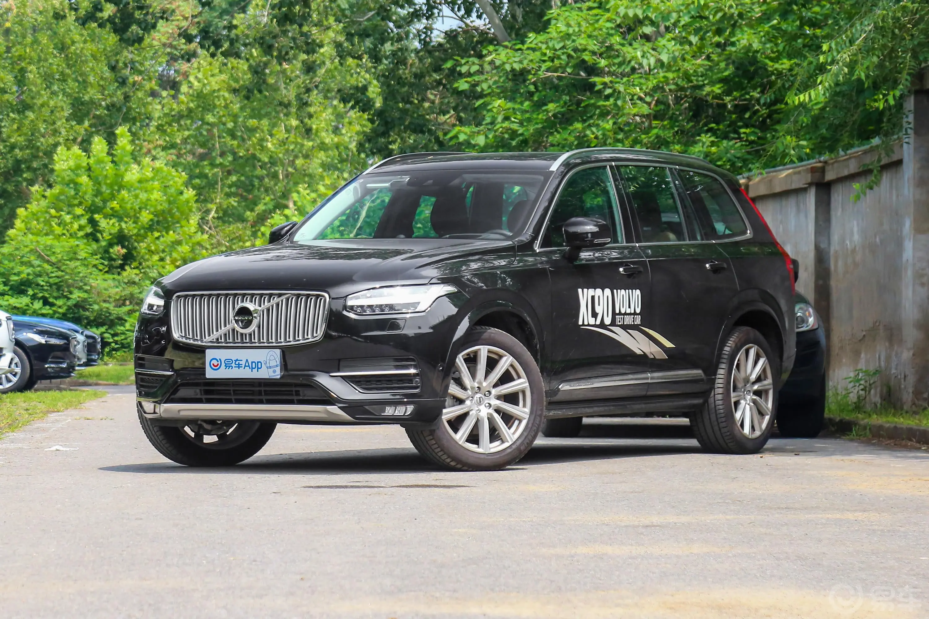 沃尔沃XC90T6 智雅版 7座 国Ⅵ侧前45度车头向左水平