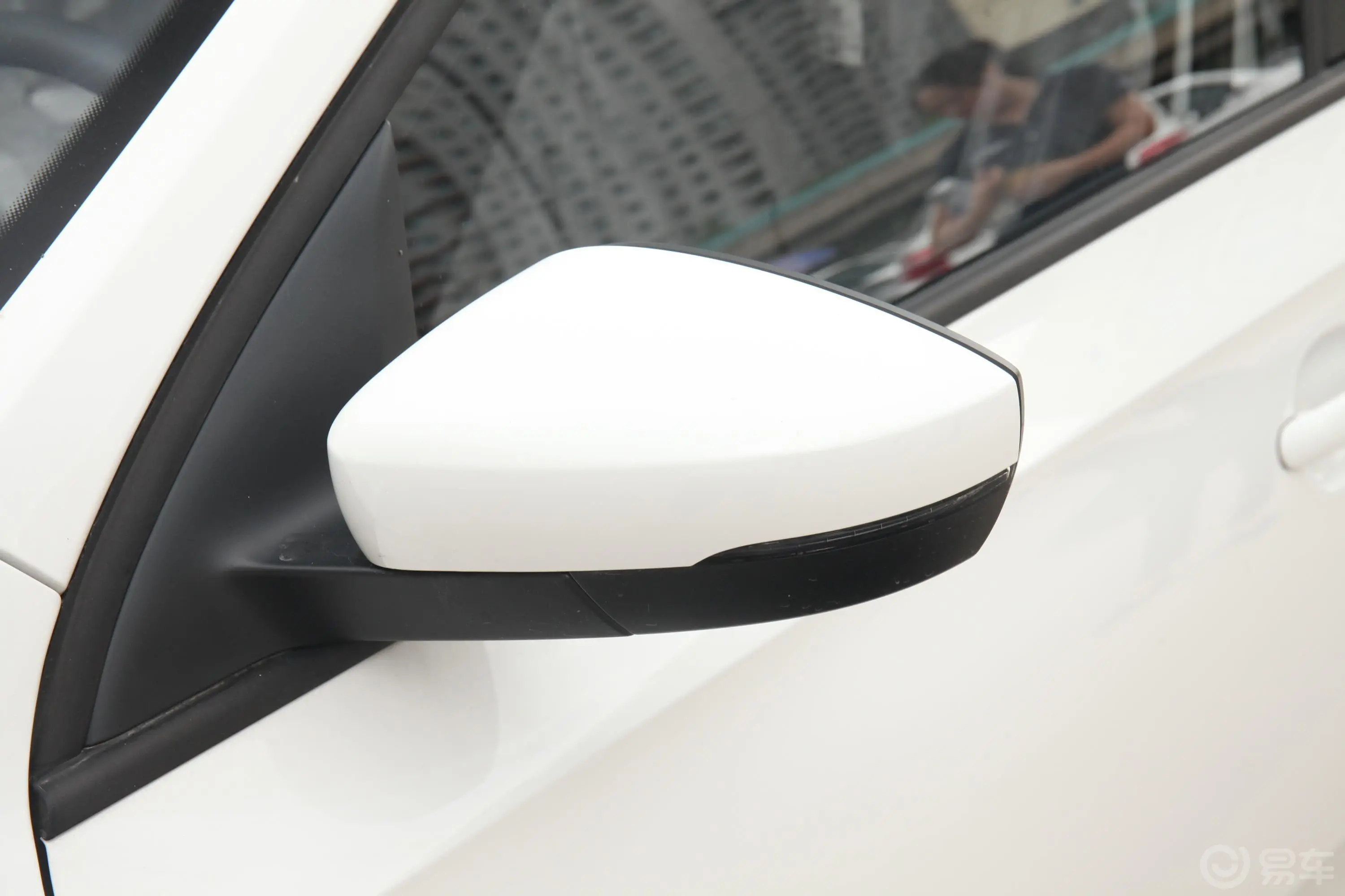 桑塔纳浩纳 1.5L 自动 风尚版 国VI主驾驶后视镜背面