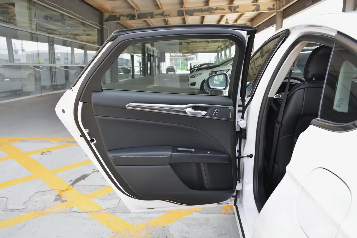 蒙迪欧EcoBoost 200 智控时尚型 国VI驾驶员侧后车门