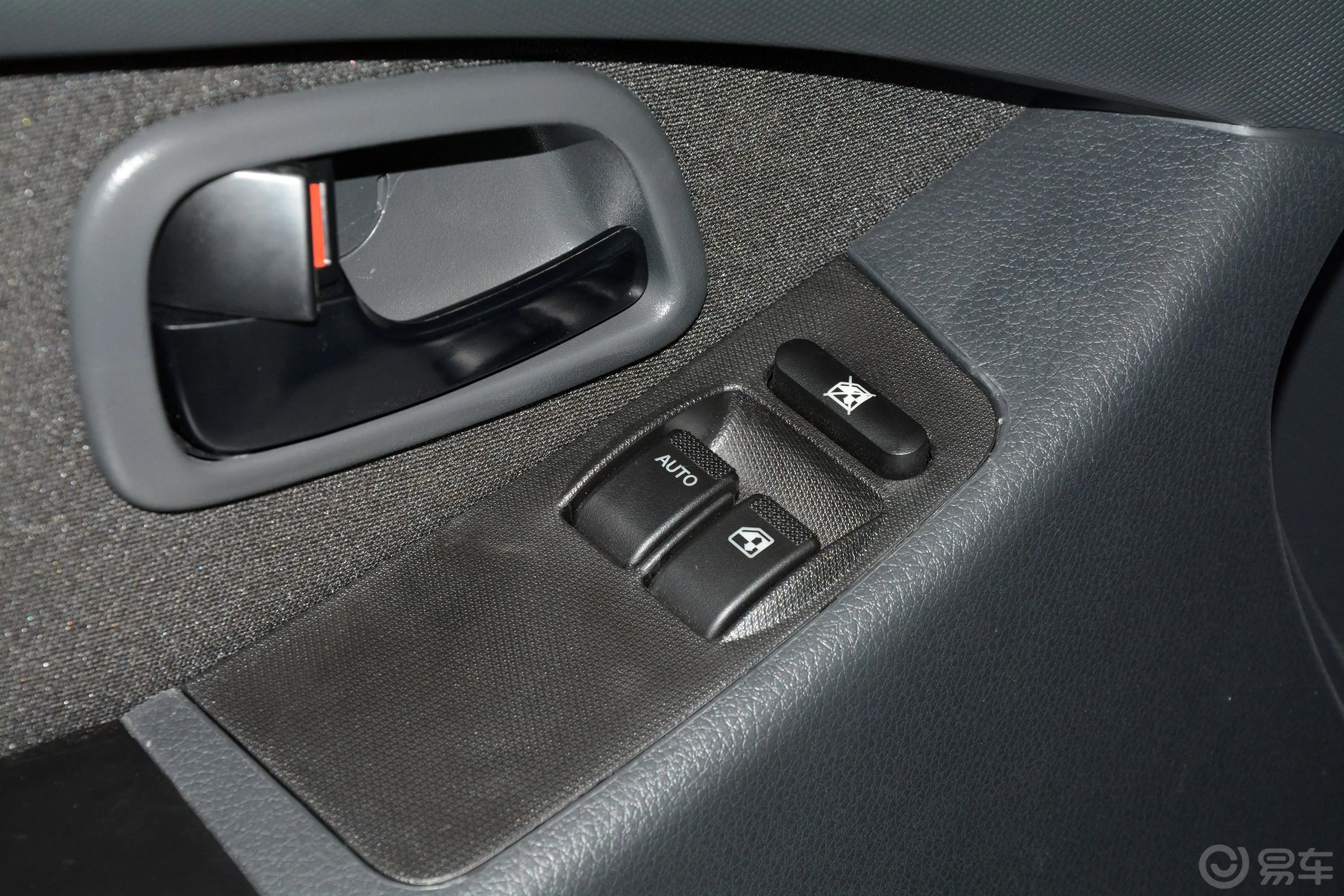 欧诺S欧诺S 1.5L 手动 经济版(非空调) 国VI车窗调节整体