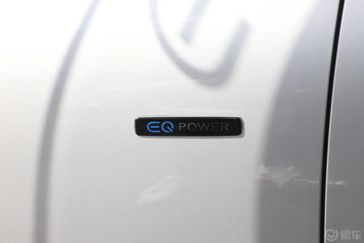 奔驰E级 插电混动(进口)E 300 de 旅行版外观