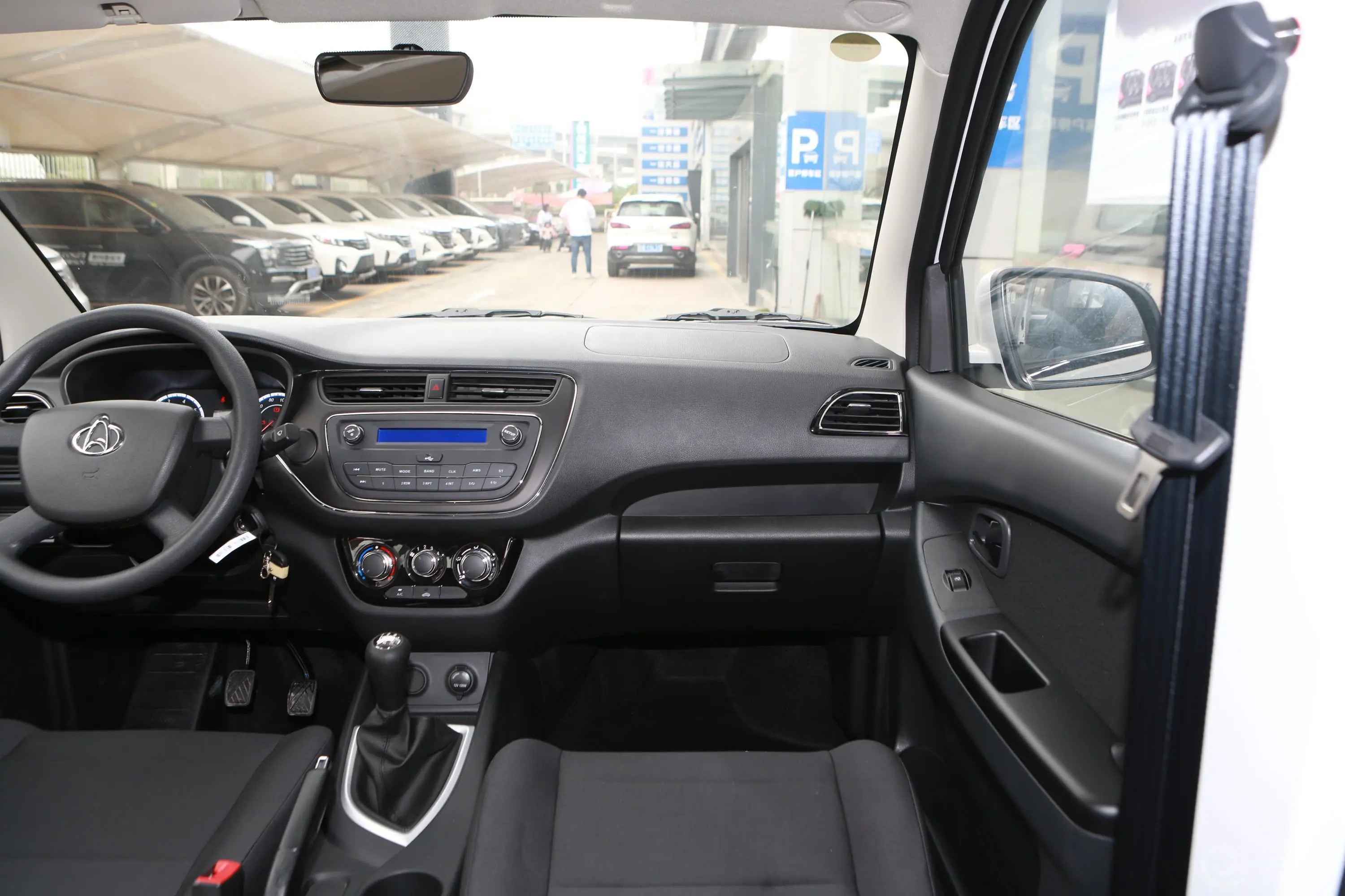 欧诺S欧诺S 1.5L 手动 基本版 国VI副驾驶位区域