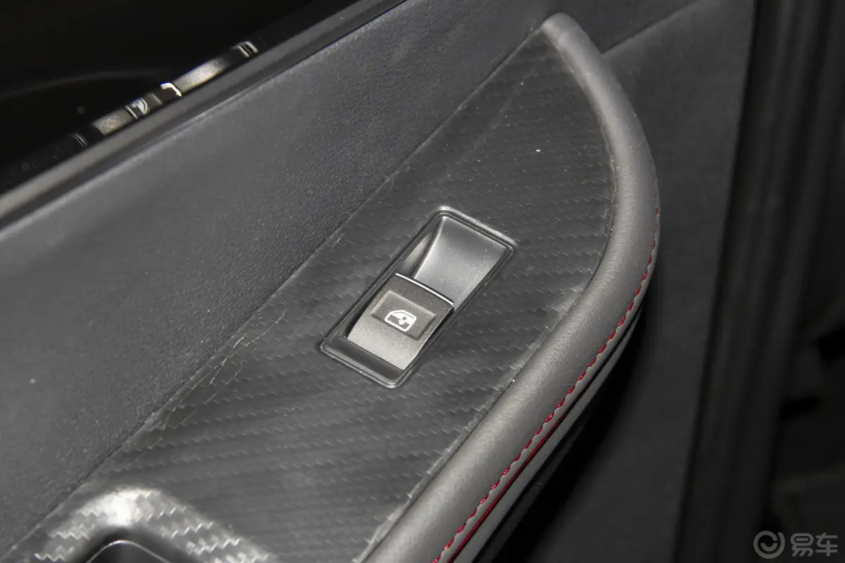 风行SX6改款 1.6L 手动 舒适版 国V后车窗调节